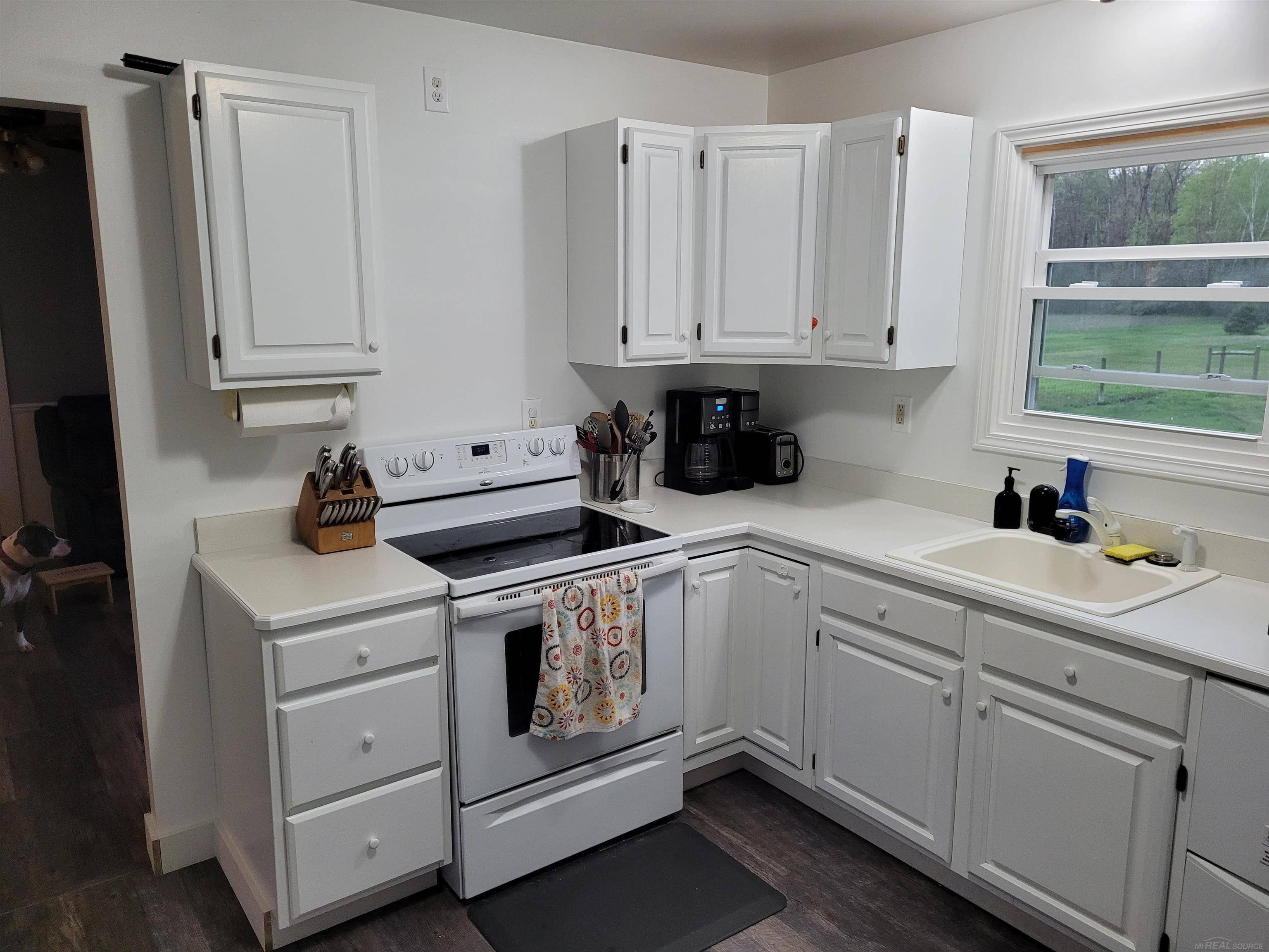 Kimball, MI 48074,925 Allen