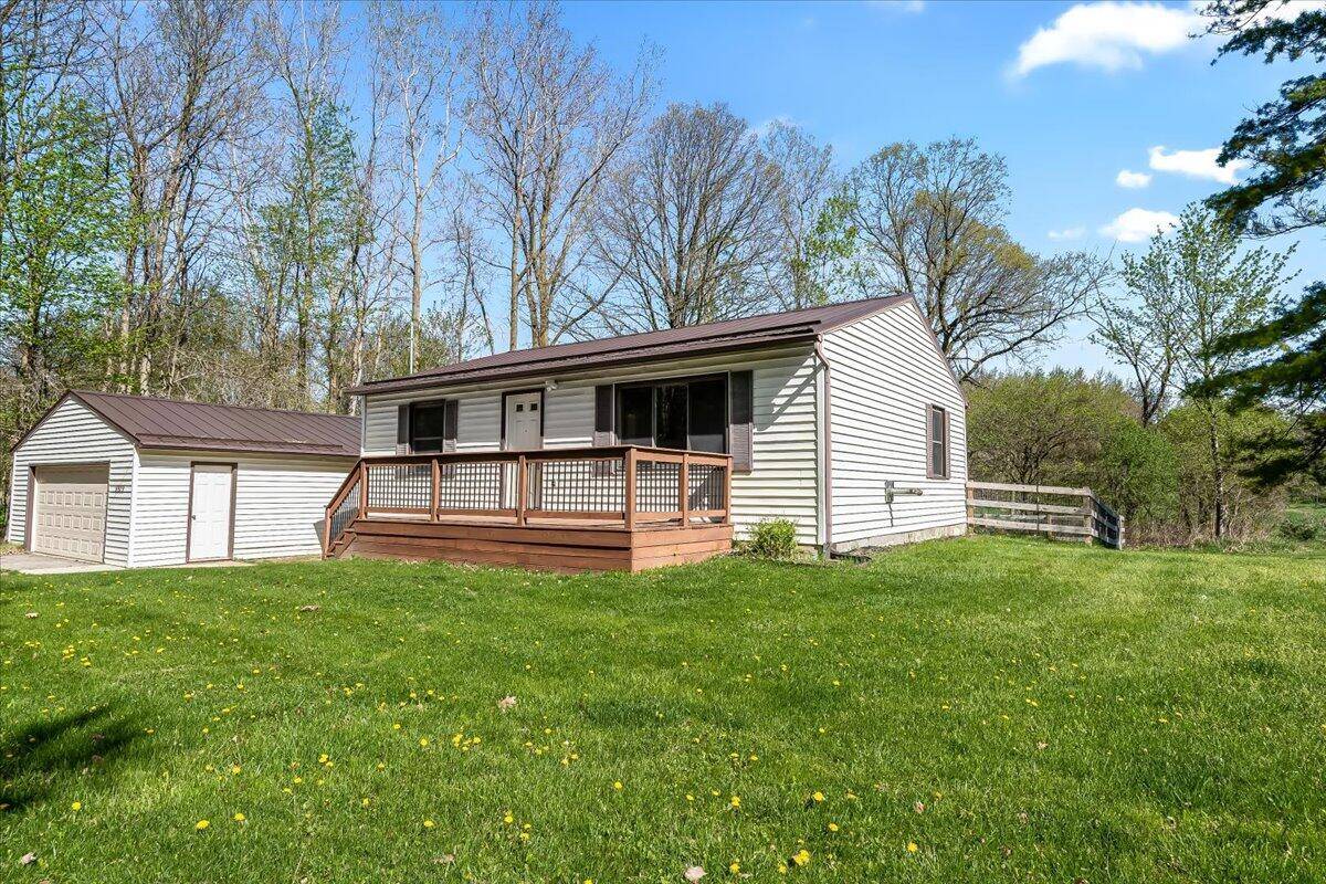 Bath, MI 48808,6979 Howe RD