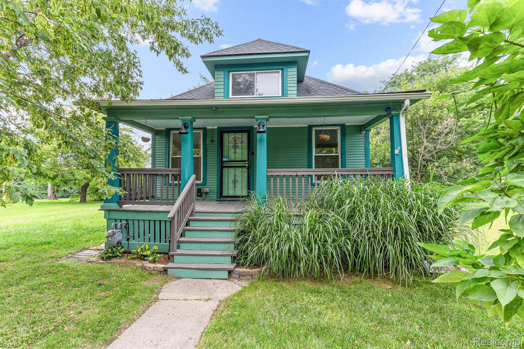 Detroit, MI 48206,7427 DUNEDIN ST