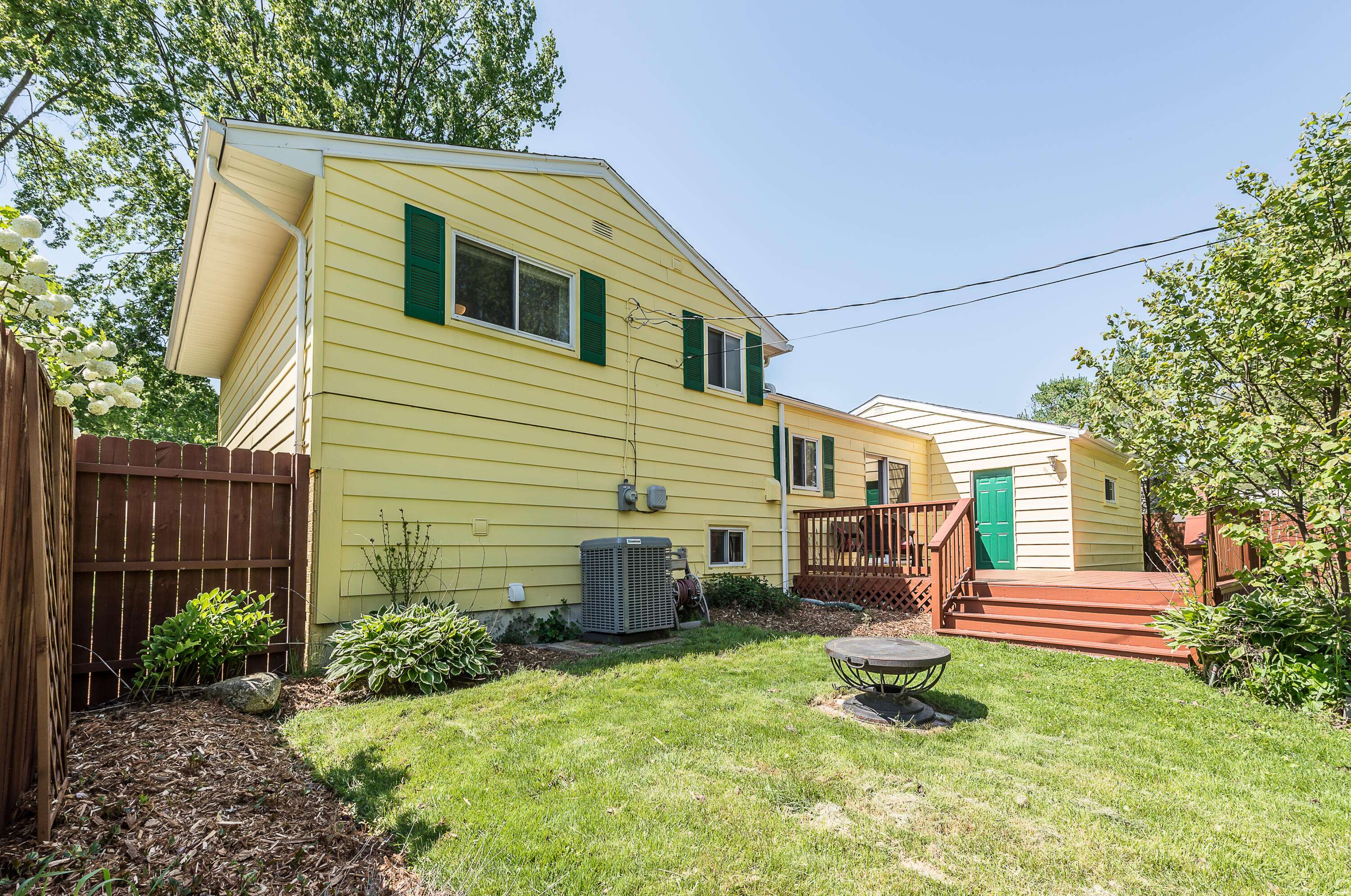 Ypsilanti, MI 48198,8815 Nottingham DR