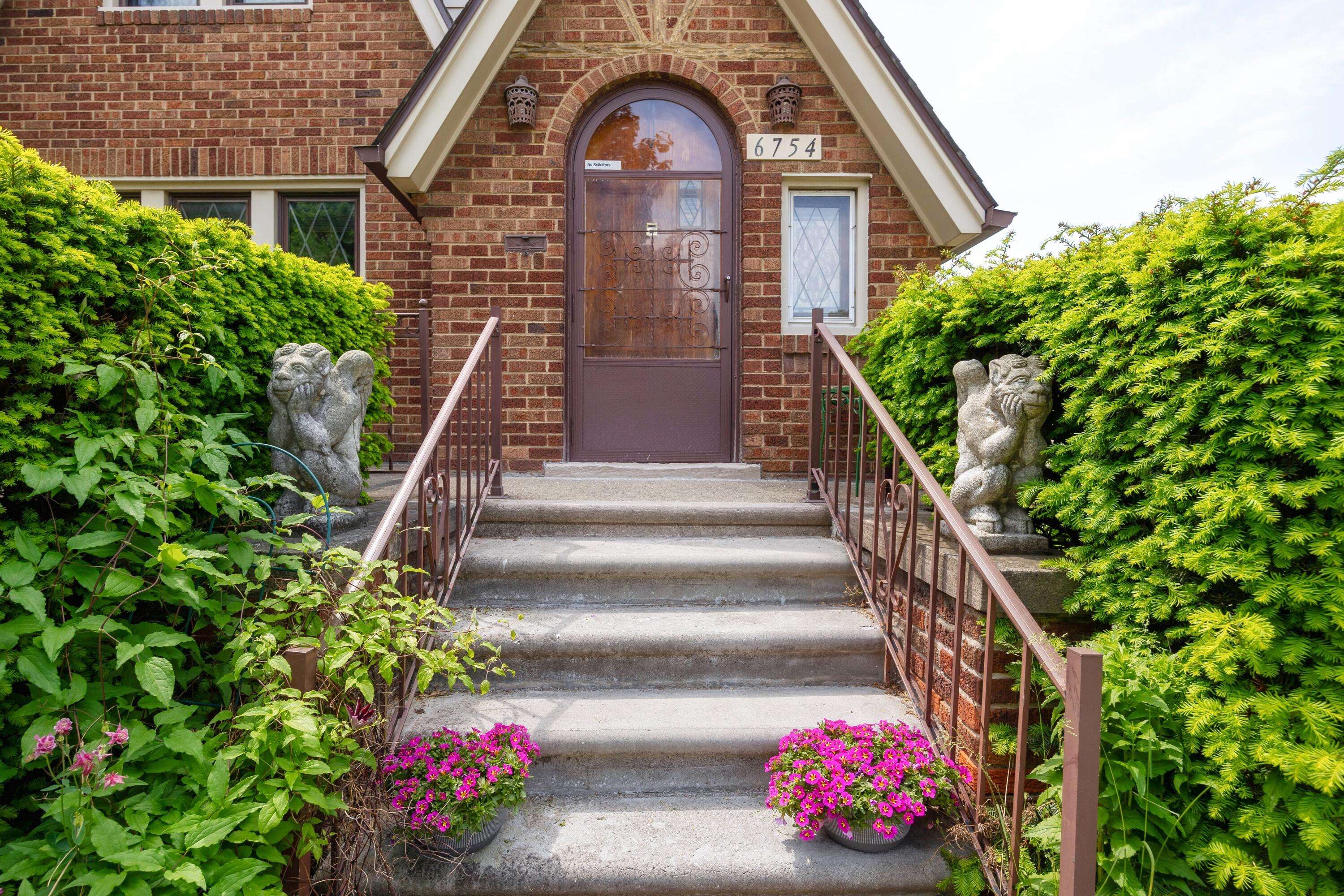 Taylor, MI 48180,6754 Weddel ST