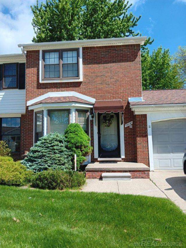 Harrison Twp, MI 48045,28091 Maple Forest W