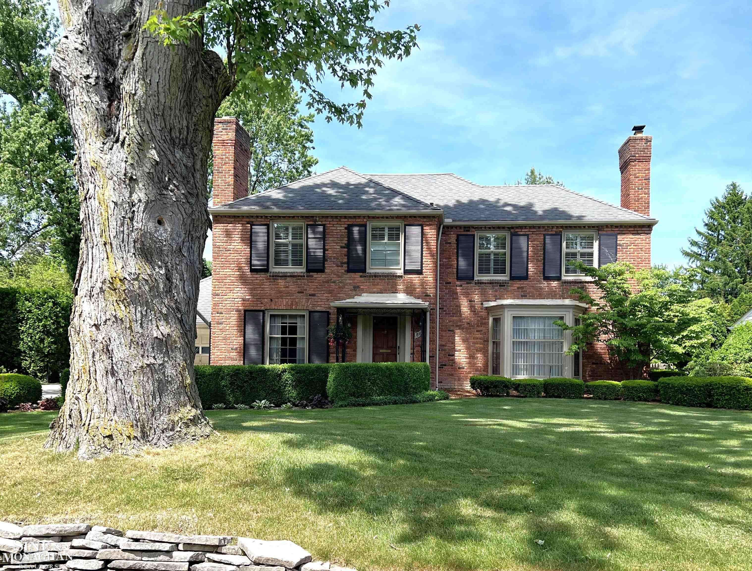 Grosse Pointe Farms, MI 48236,86 Moran