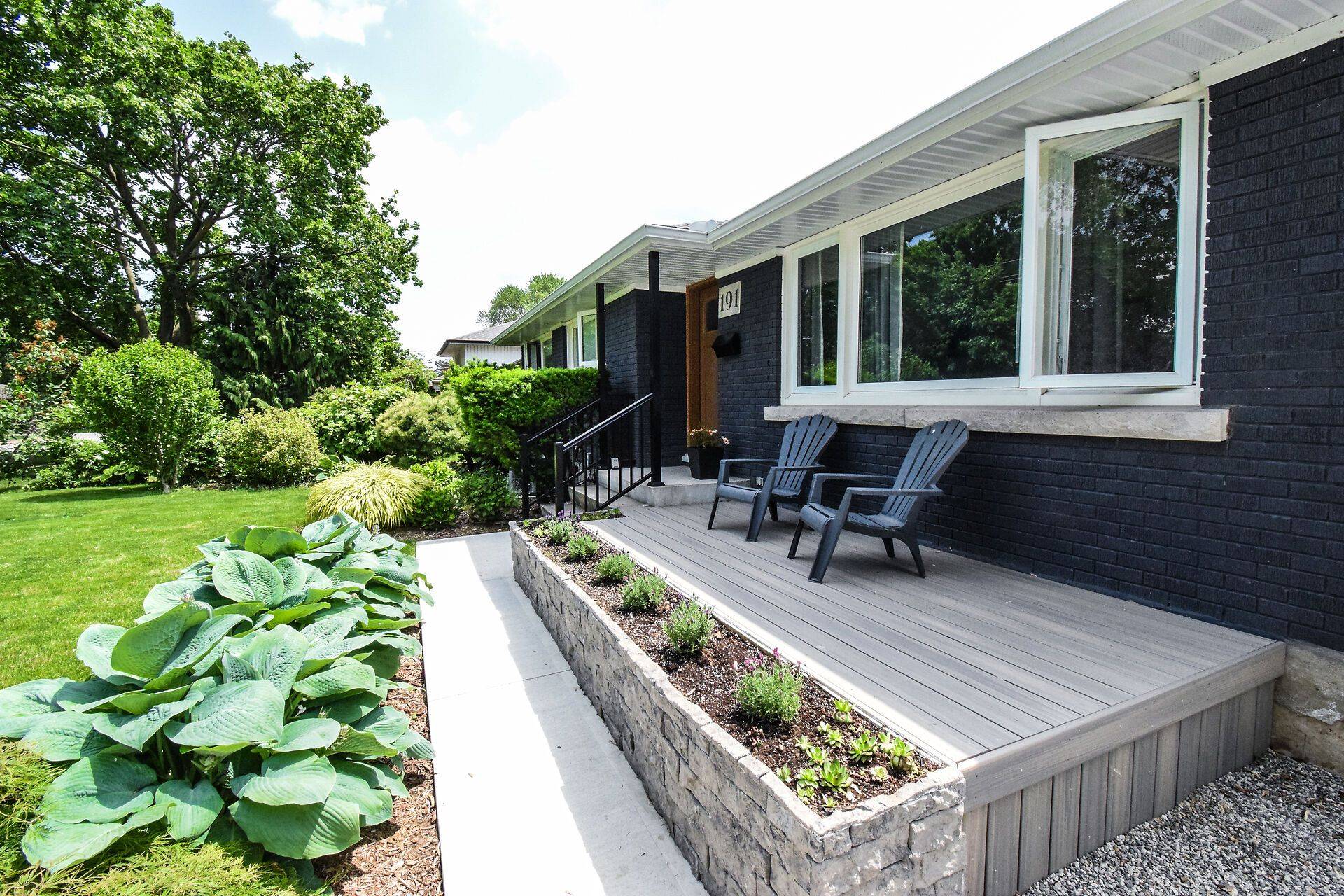 St. Catharines, ON L2N 4X8,191 Dalhousie AVE