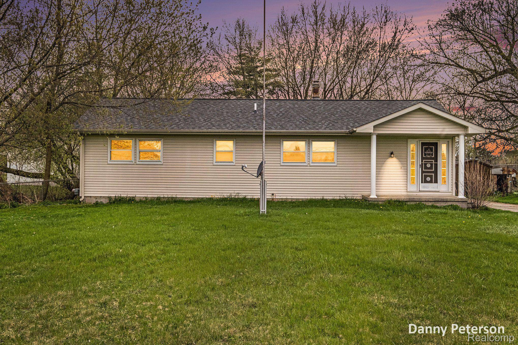 Davison, MI 48423,2025 N OAK RD