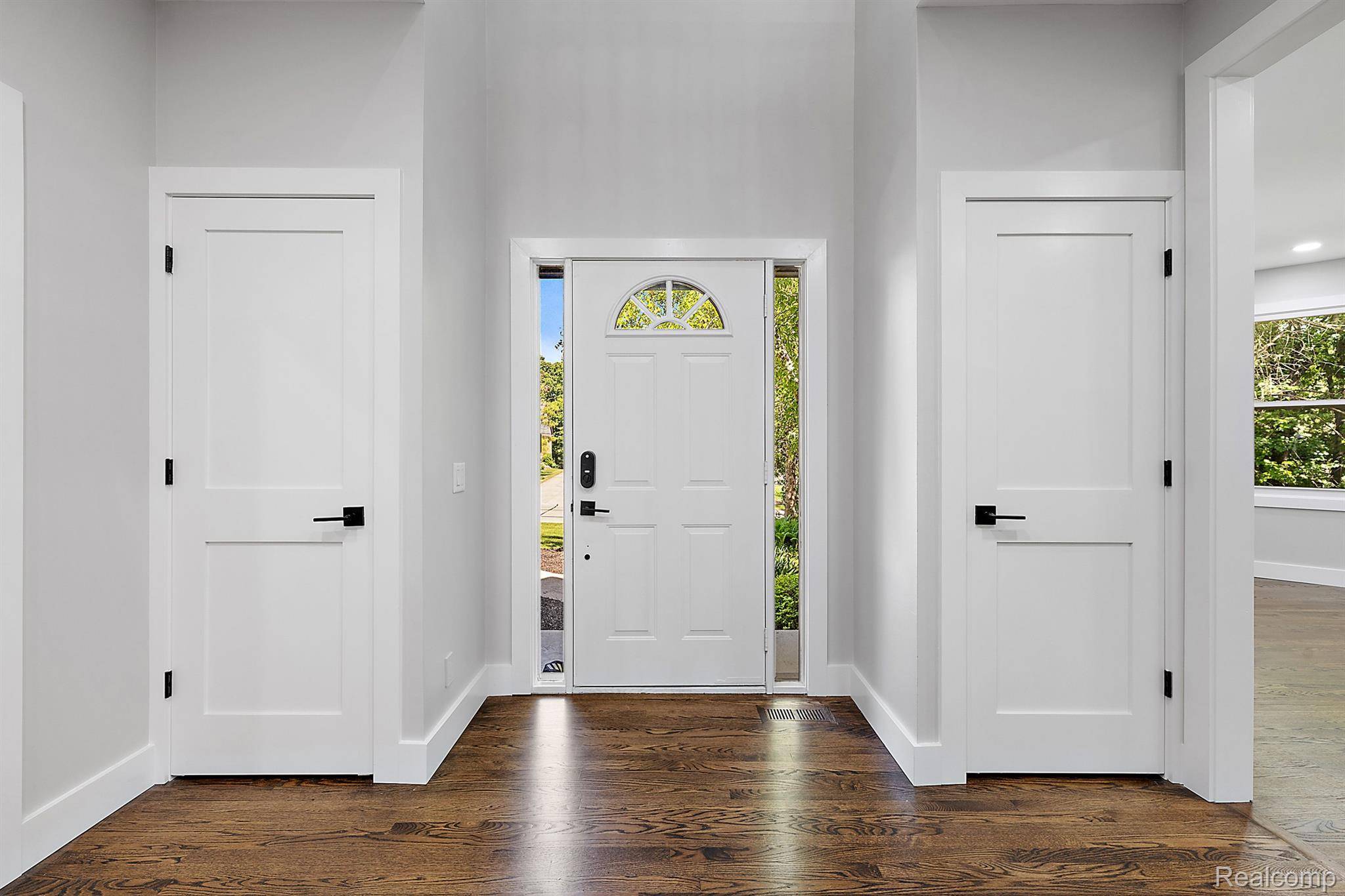 Lake Orion, MI 48362,275 INDIAN TRL