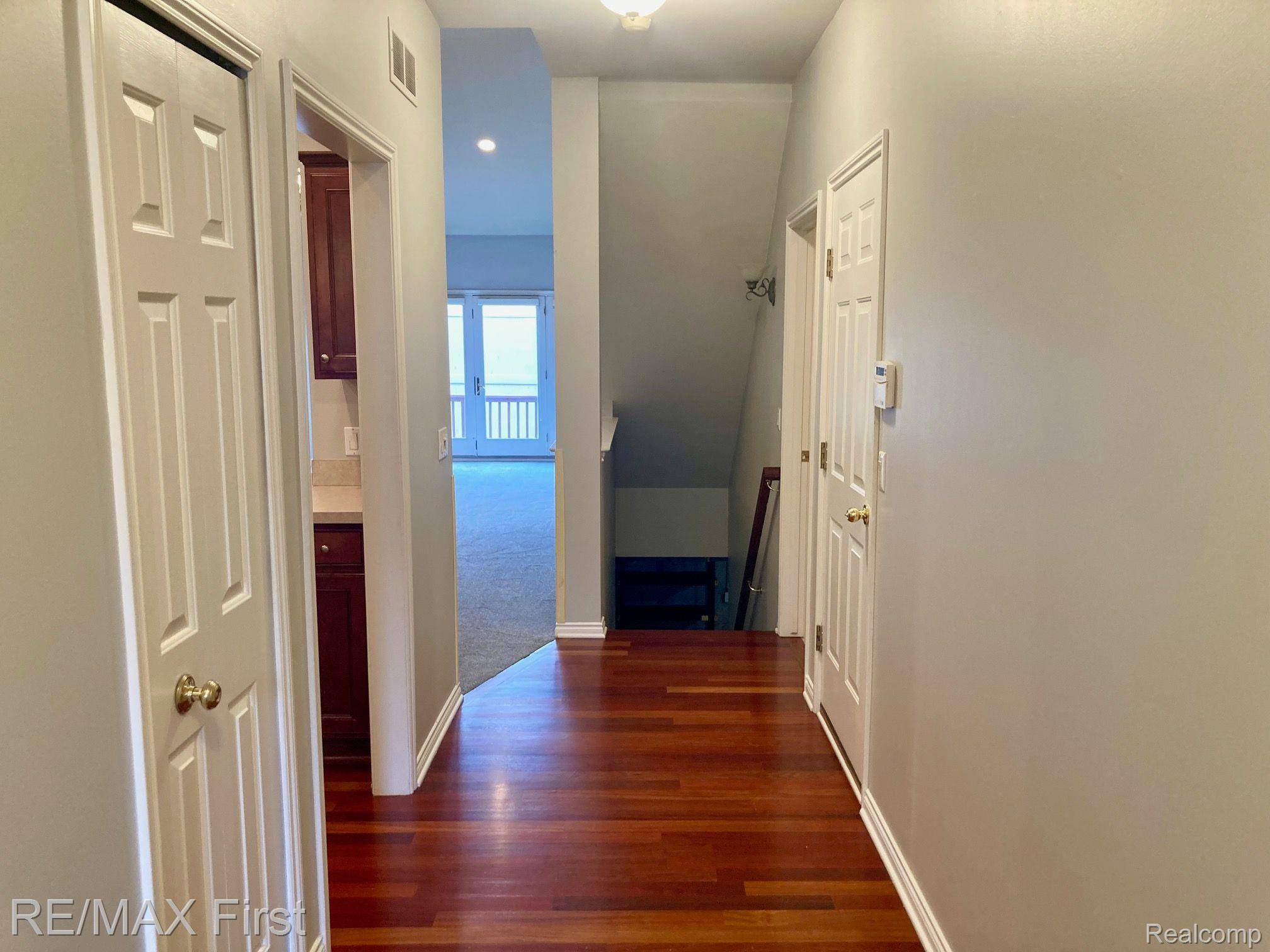 Royal Oak, MI 48073,3319 Nell Rose CT