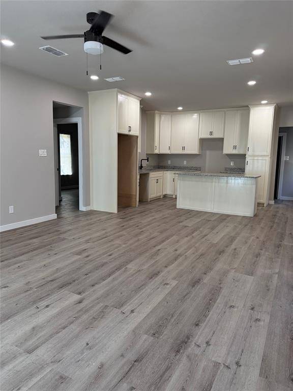 Dallas, TX 75227,7207 Toland Street