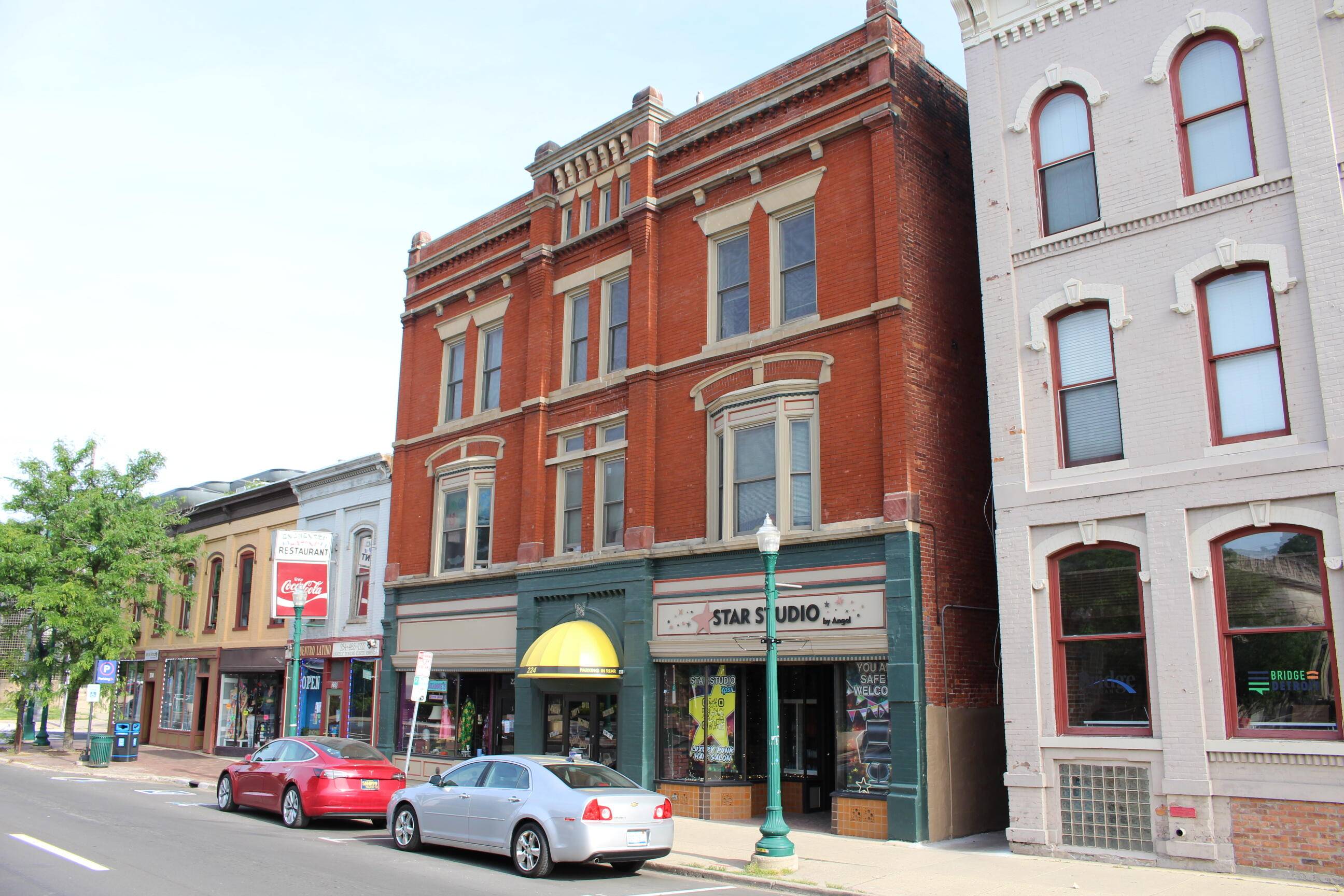 Ypsilanti, MI 48197,224 W Michigan AVE