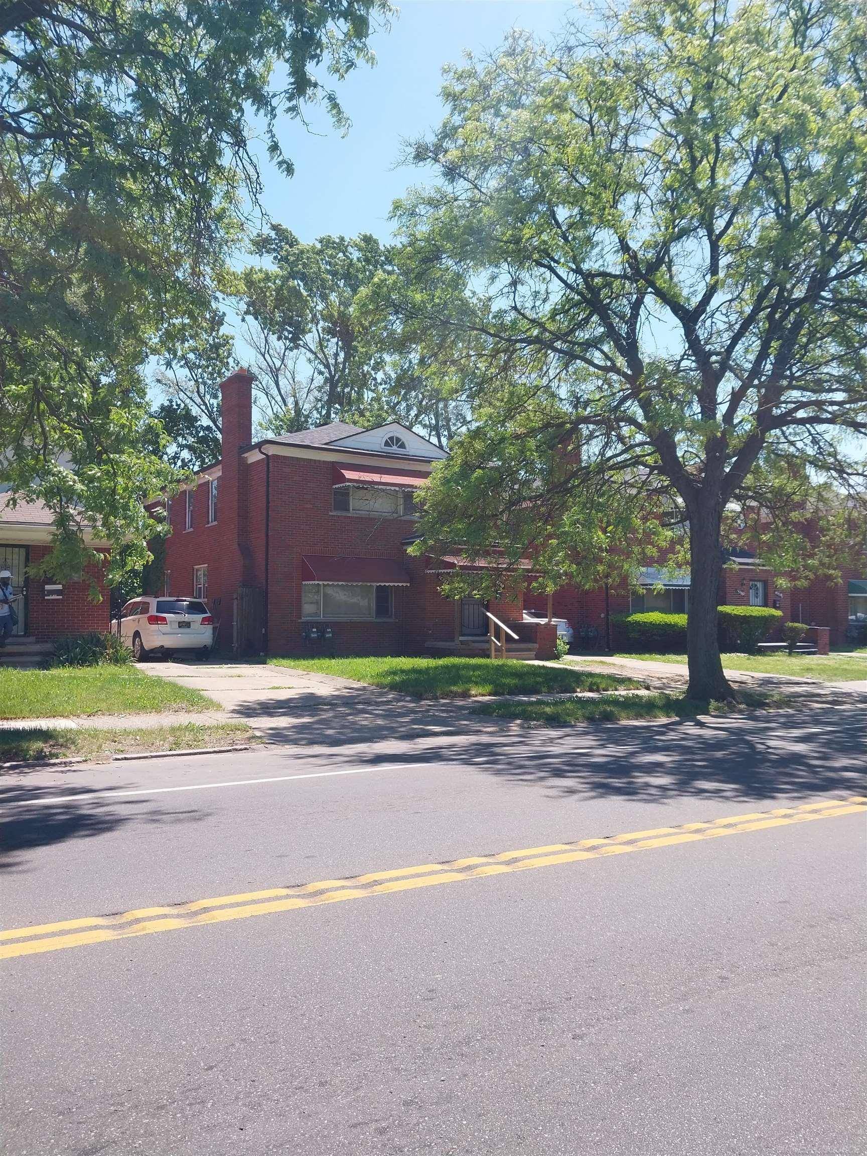 Detroit, MI 48227,15758 Hubbell ST