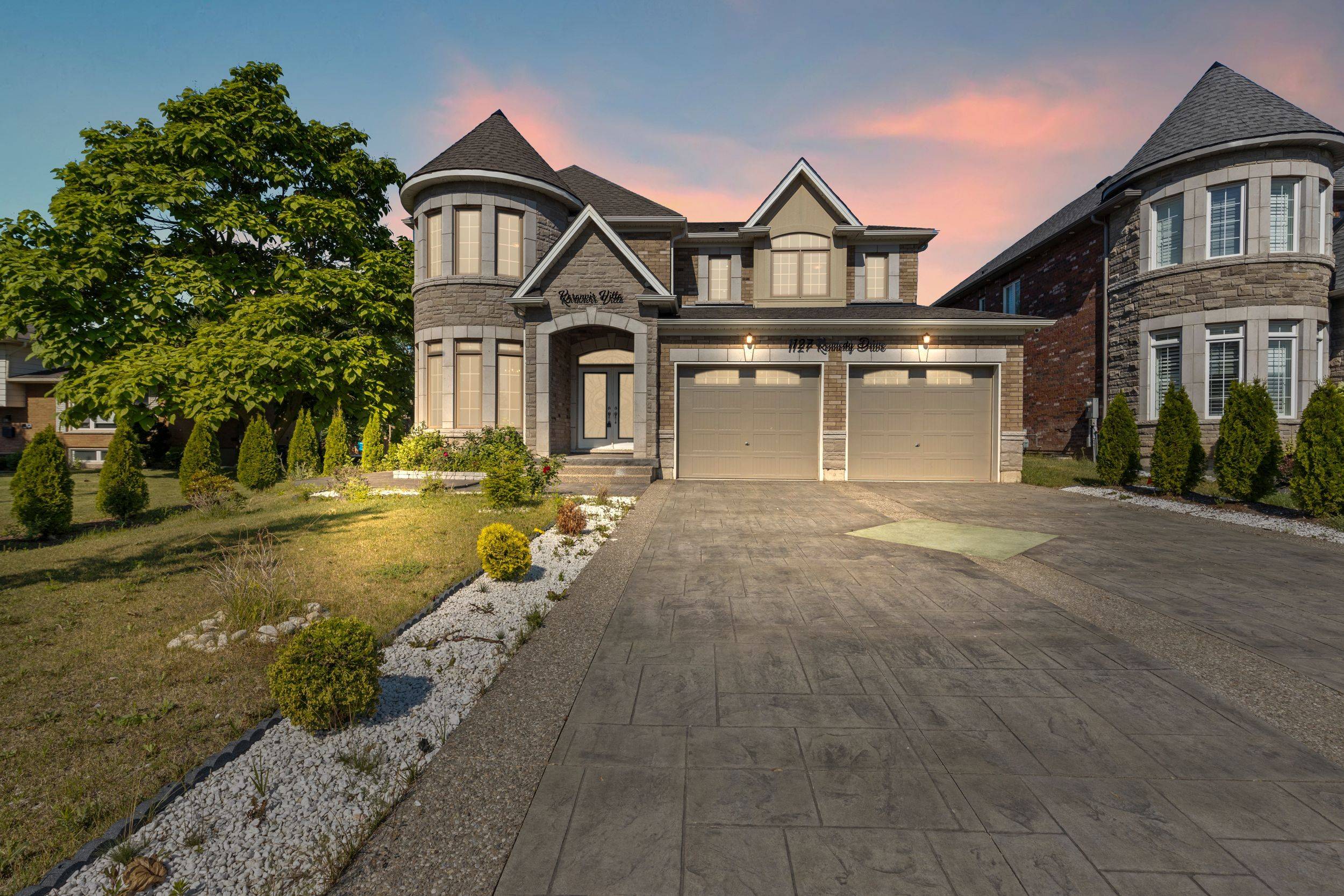 Fort Erie, ON L2A 0C8,1127 Kennedy DR