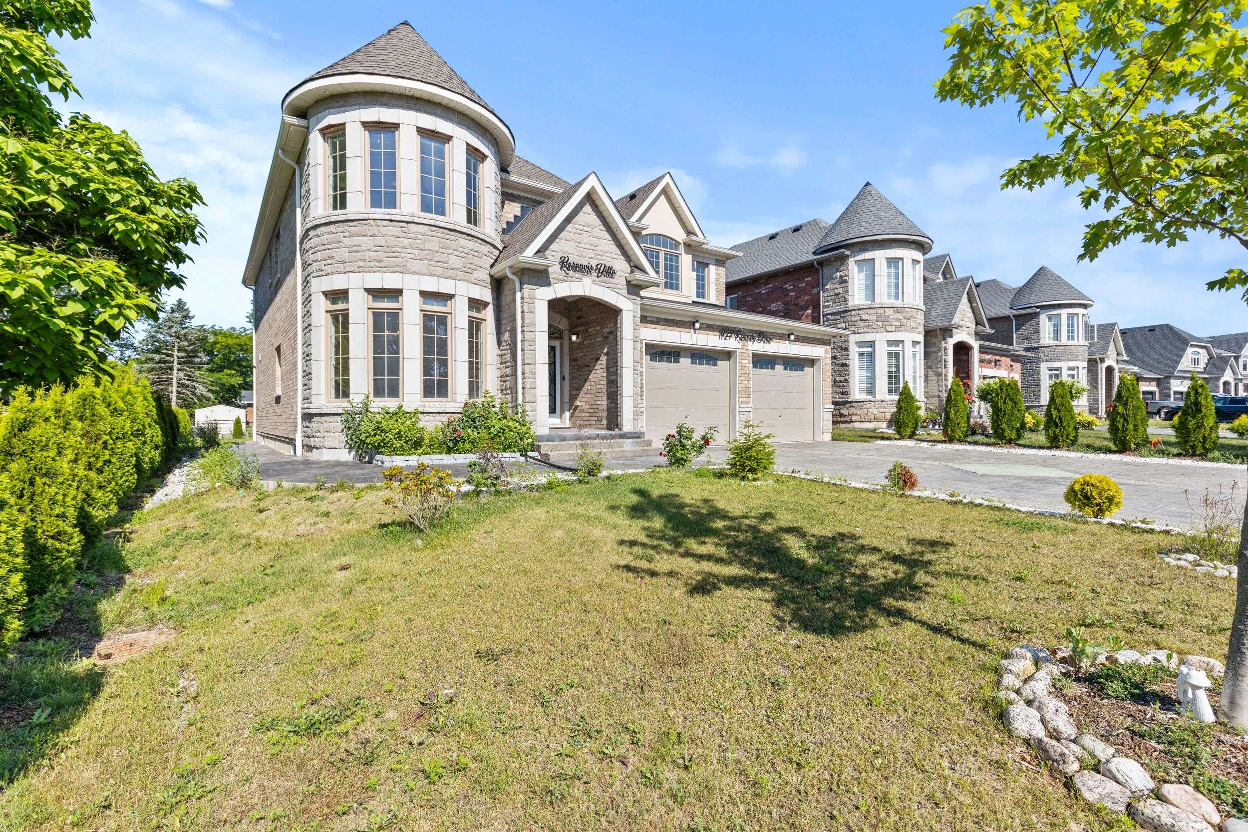 Fort Erie, ON L2A 0C8,1127 Kennedy DR