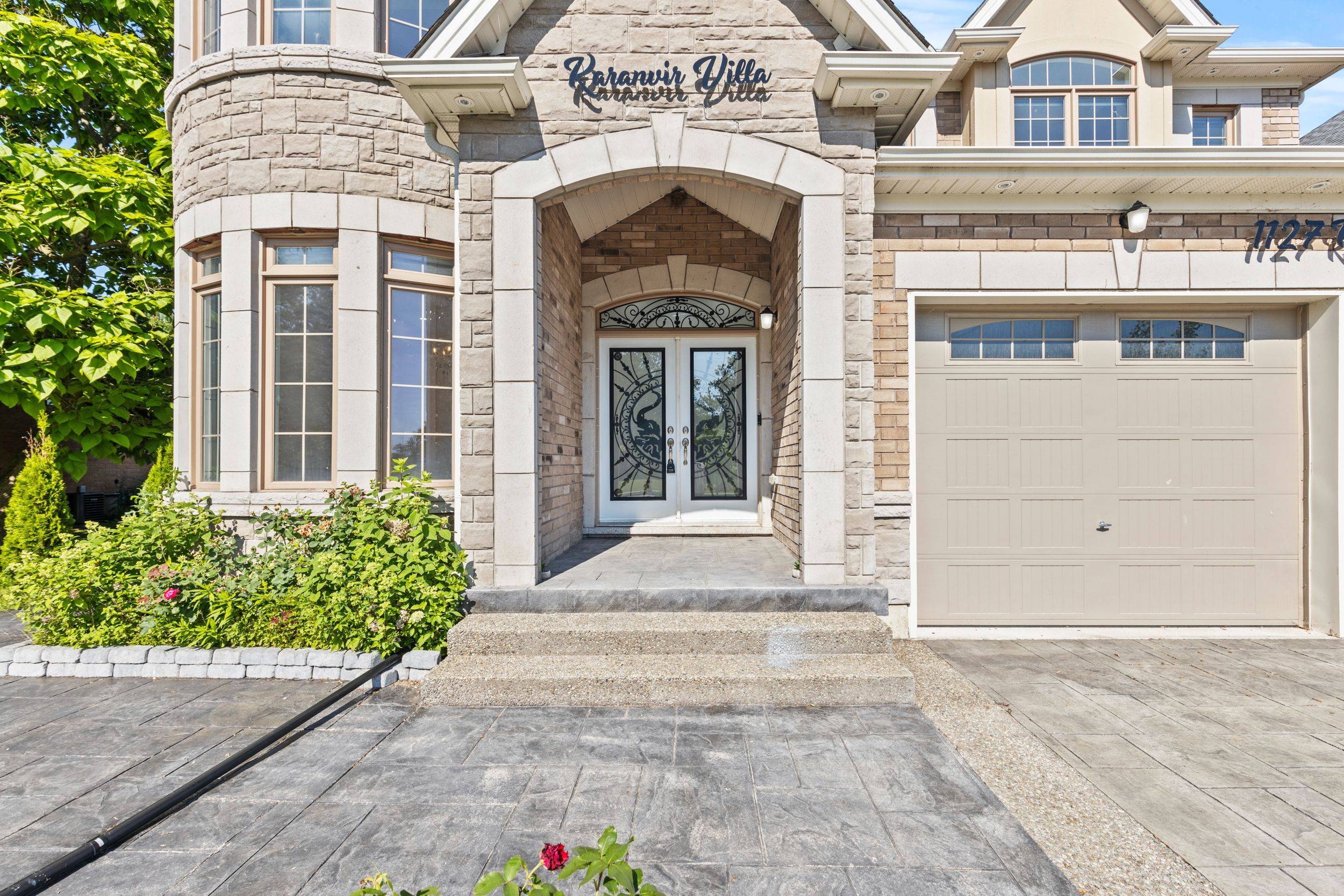 Fort Erie, ON L2A 0C8,1127 Kennedy DR