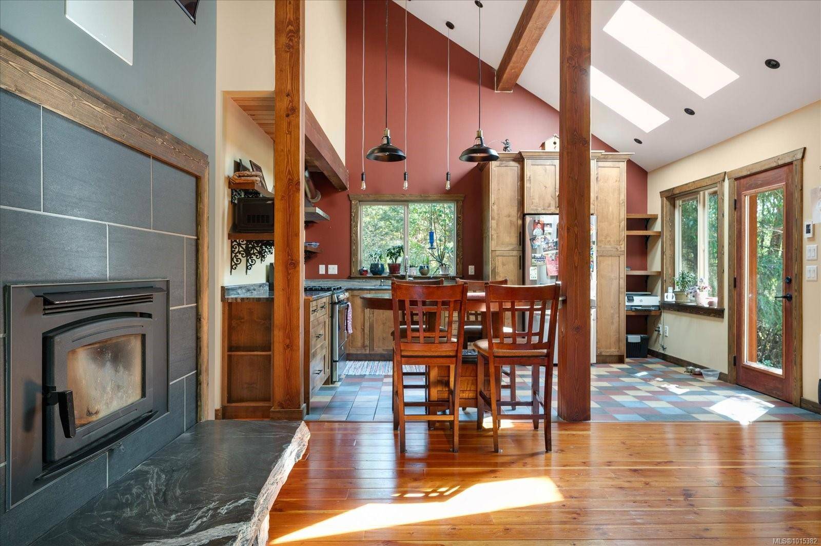 Nanaimo, BC V9G 1C8,3451/ 3455 Juriet Rd