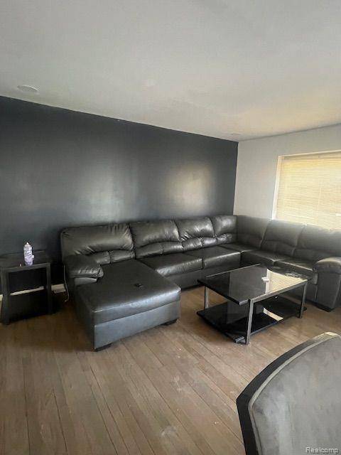 Detroit, MI 48219,19007 HEYDEN ST