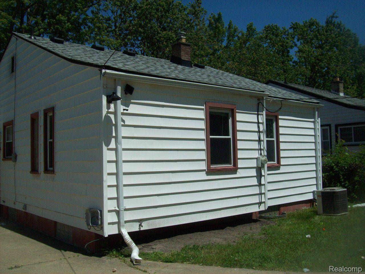 Pontiac, MI 48340,211 W FAIRMOUNT AVE