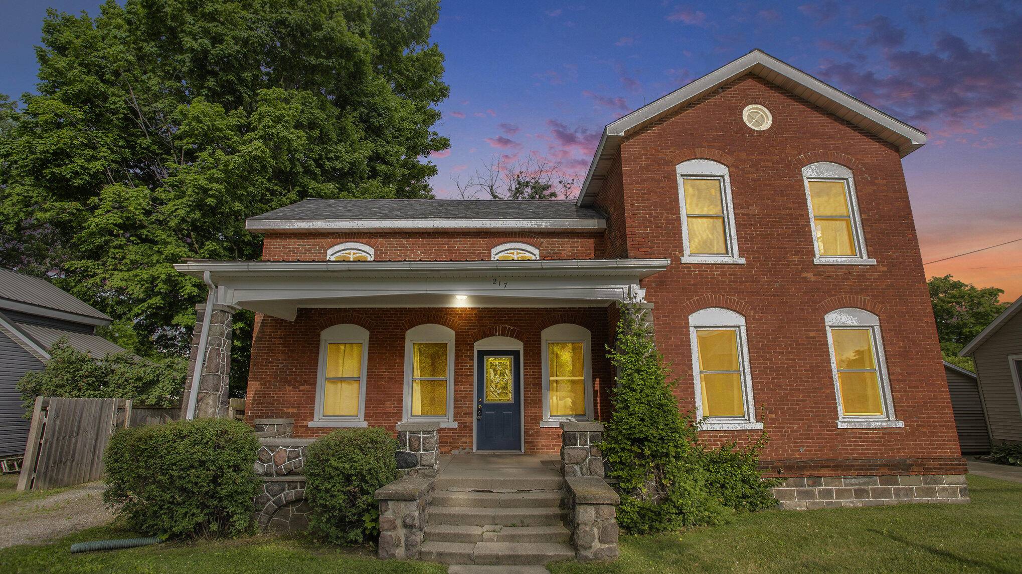 Colon, MI 49040,217 S Blackstone AVE