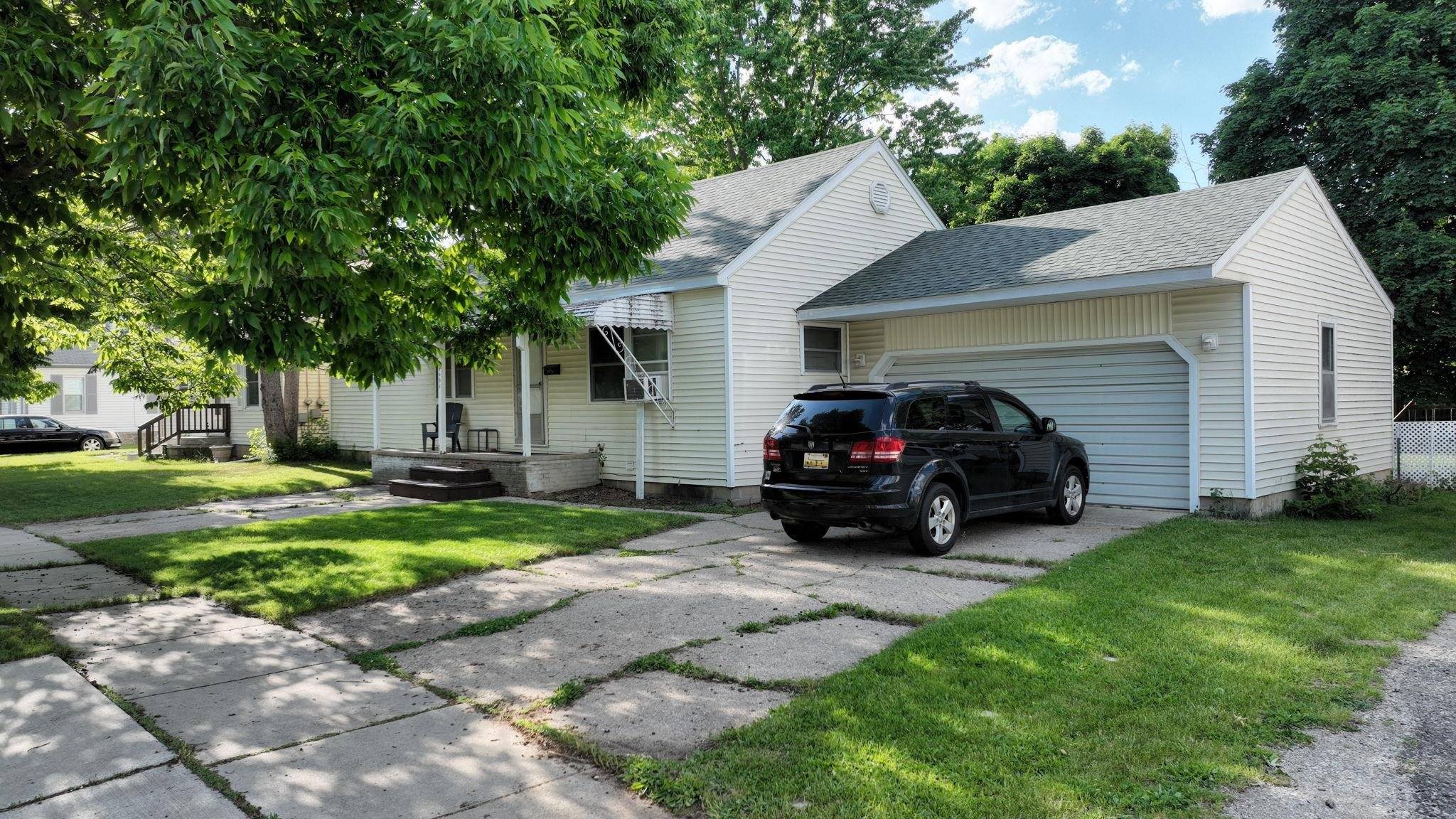 Mount Pleasant, MI 48858,909 Crosslanes ST