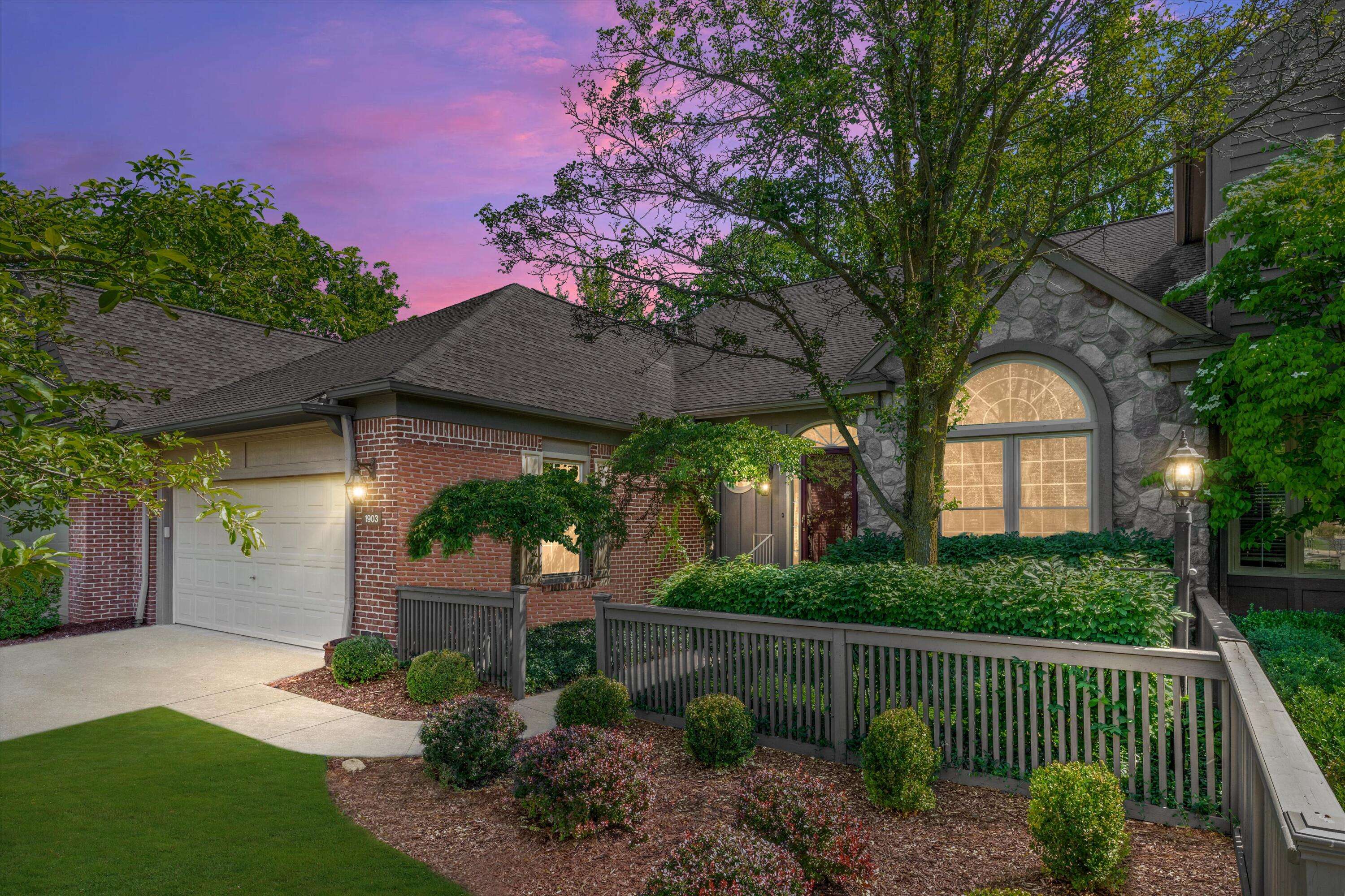 Ann Arbor, MI 48104,1903 Boulder DR