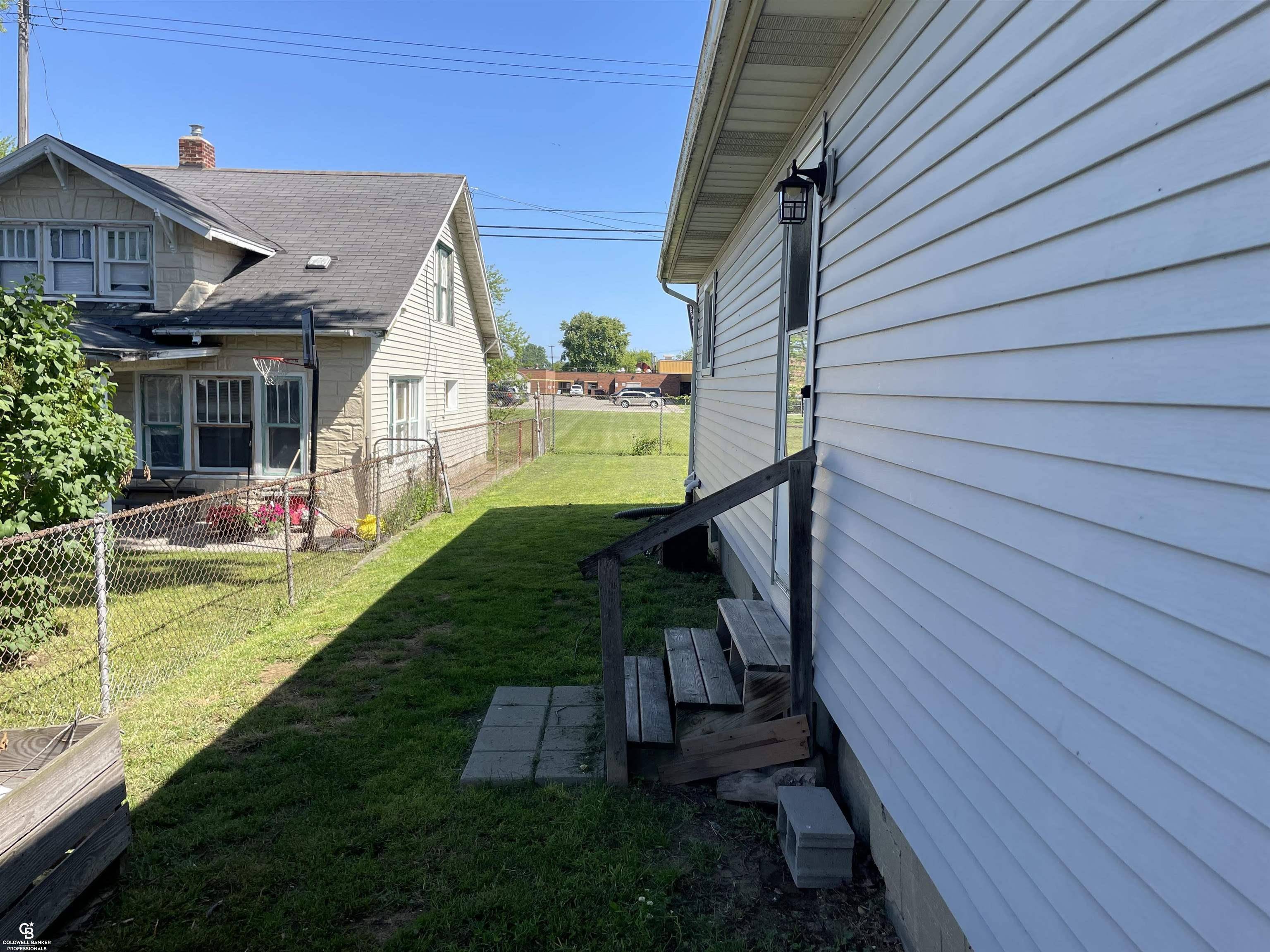 Port Huron, MI 48060,1513 Carleton ST