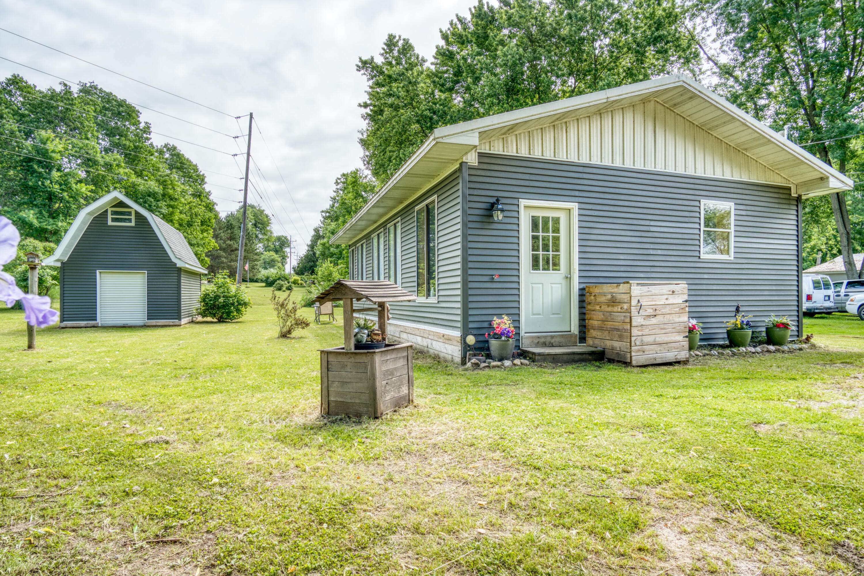 Six Lakes, MI 48886,7986 Little Penny LN