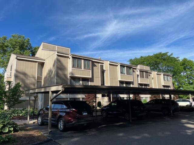 Ypsilanti, MI 48197,1625 Cliffs LNDG #202d