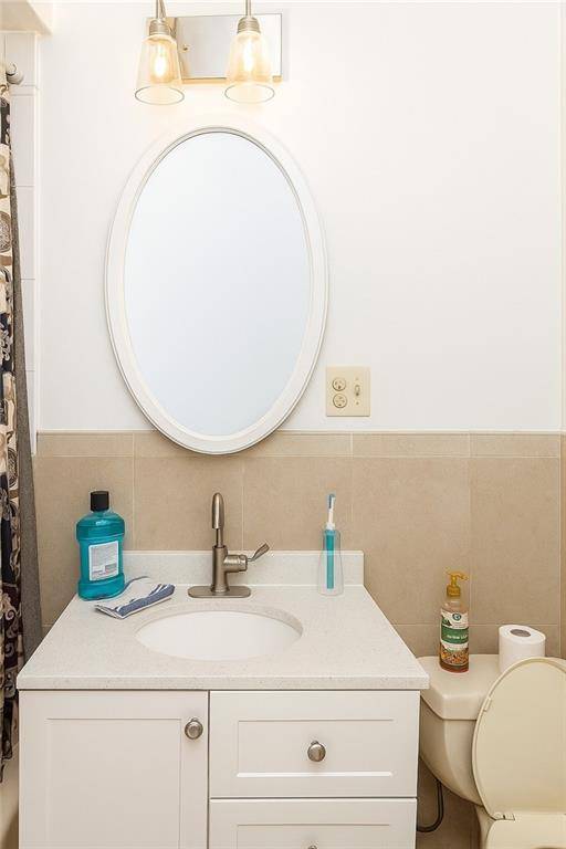 Brooklyn, NY 11203,303 East 48th ST