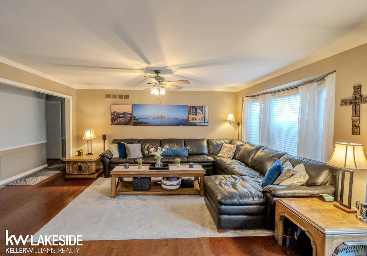 Clinton Township, MI 48038,15431 Uthers ST