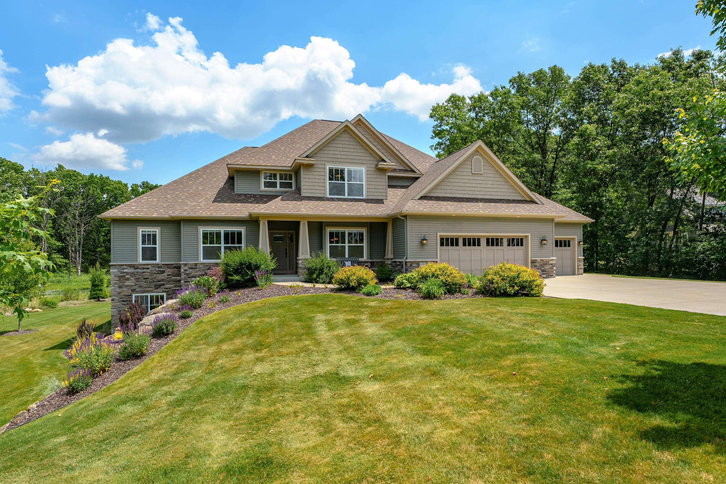 Kalamazoo, MI 49009,6735 Terrier TRL