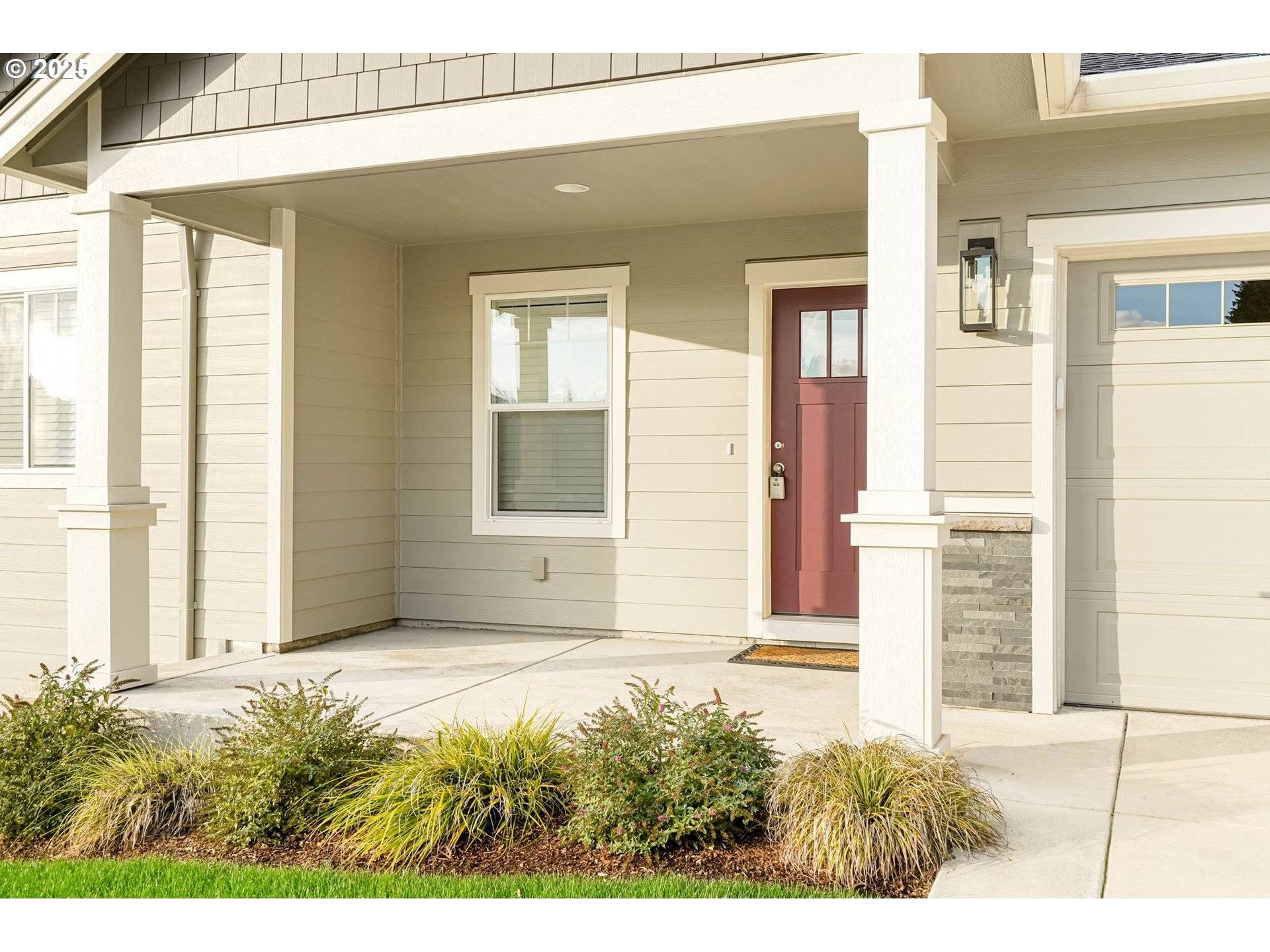 Salem, OR 97306,611 JARED VALLEY ST SE