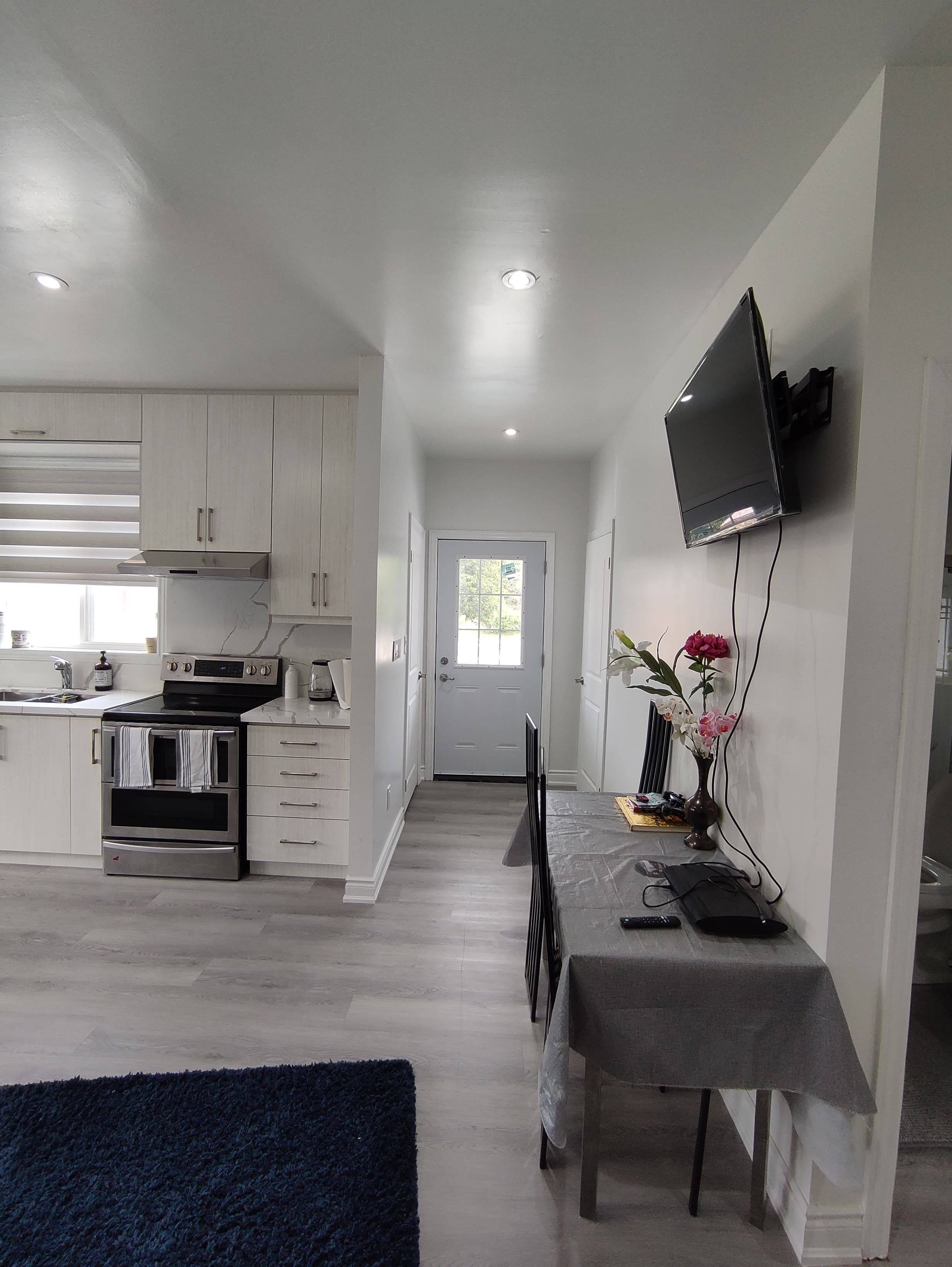 Brampton, ON L6P 0R6,28 Estateview CIR #Garden Suit