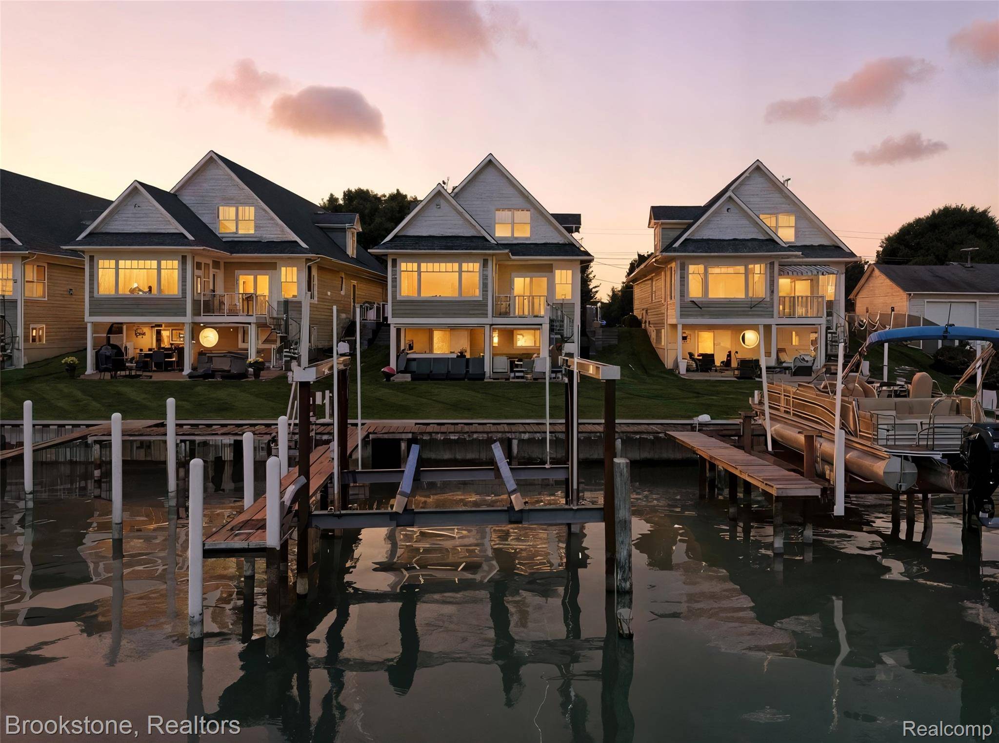 Fair Haven, MI 48023,10049 Dixie HWY