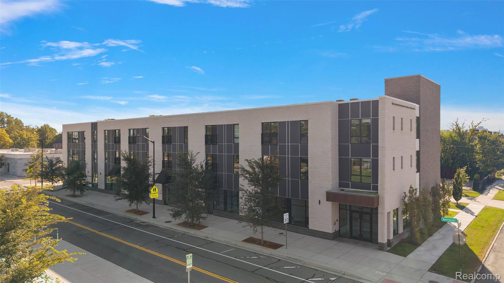 Detroit, MI 48214,7410 Kercheval ST #1