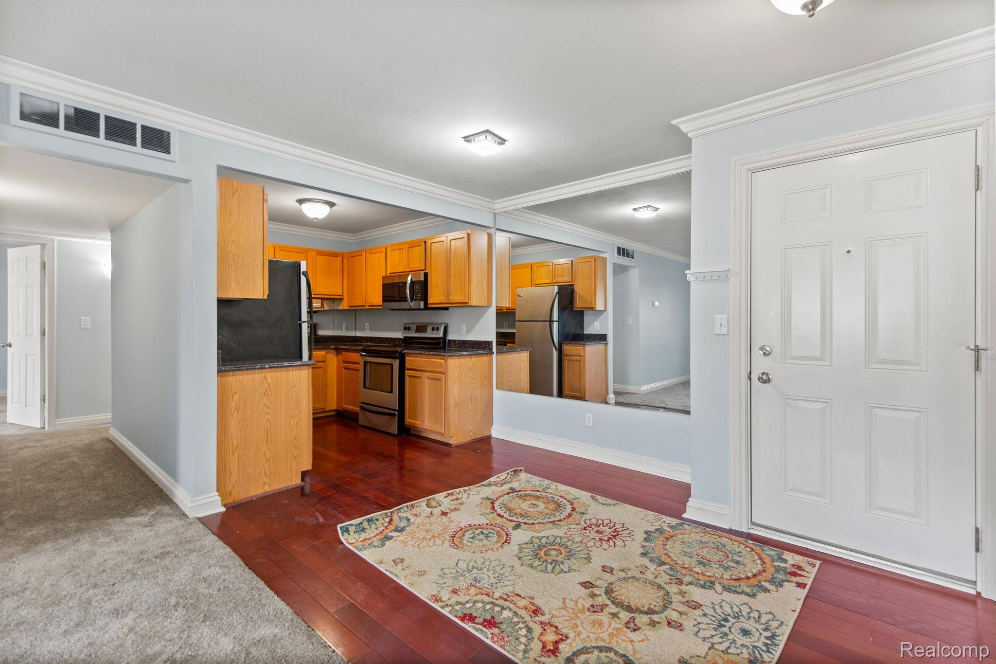 Rochester Hills, MI 48309,2247 WALTON BLVD #46