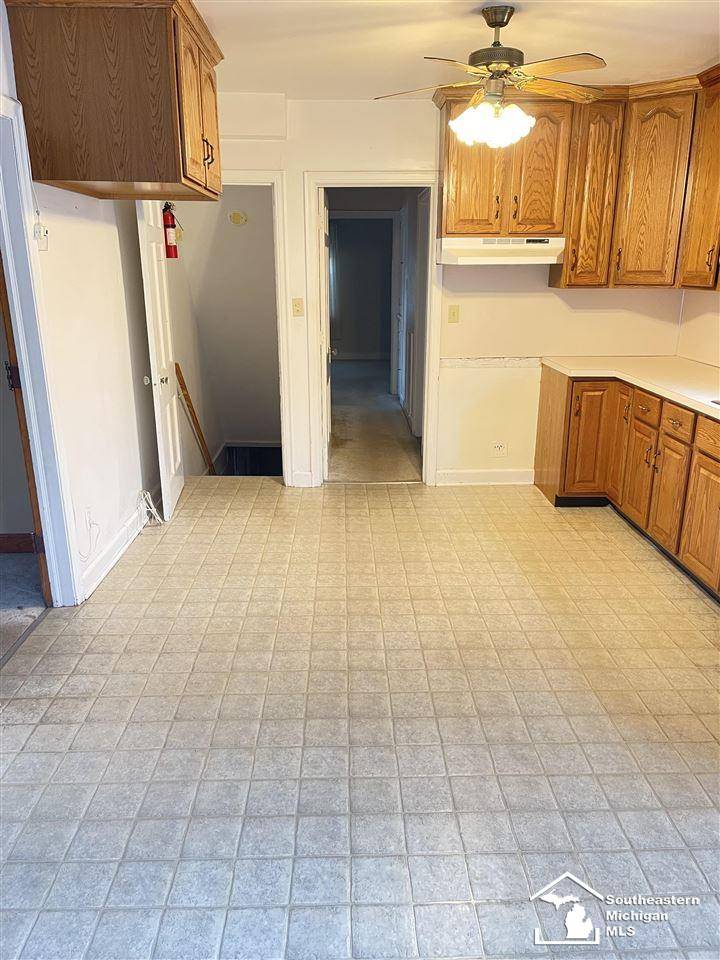 Carleton, MI 48117,1424 Monroe ST