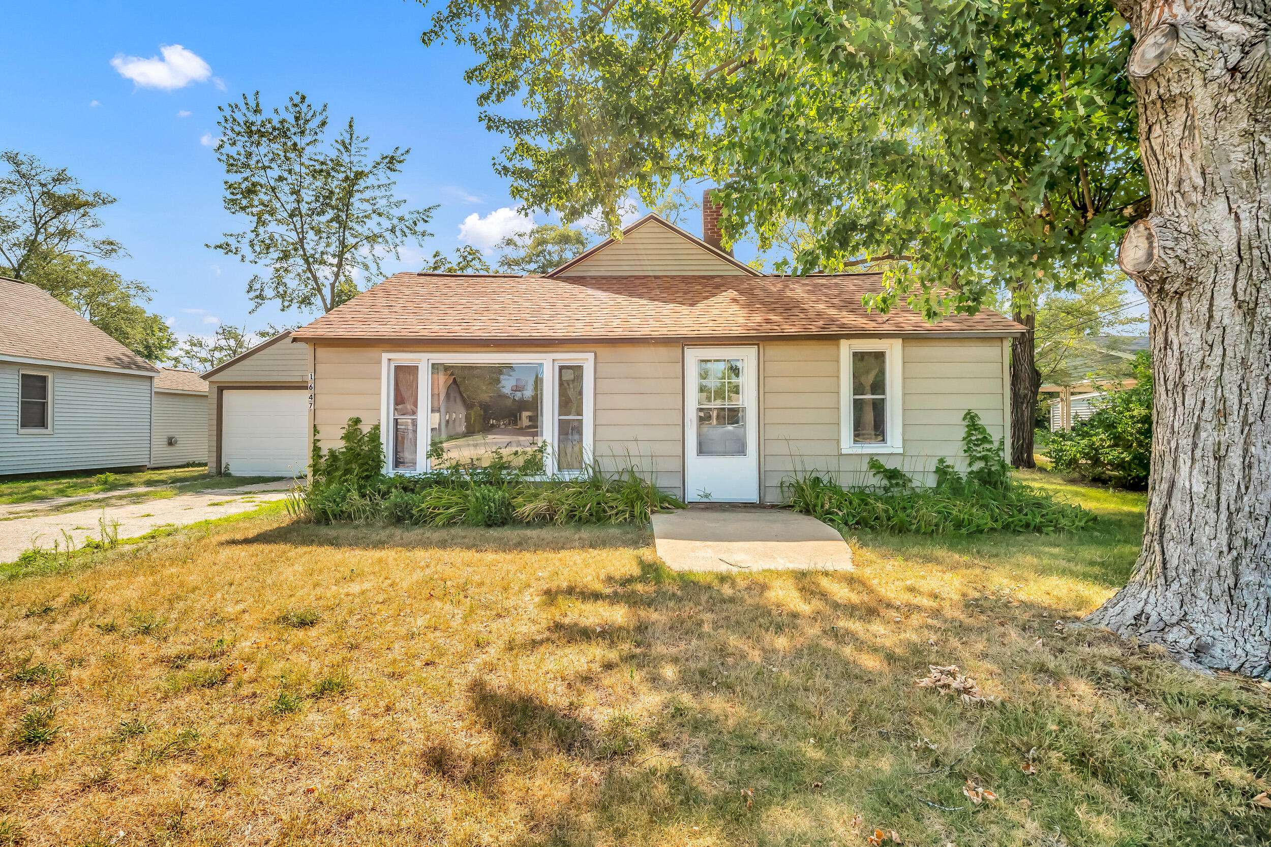 Muskegon, MI 49442,1647 New ST