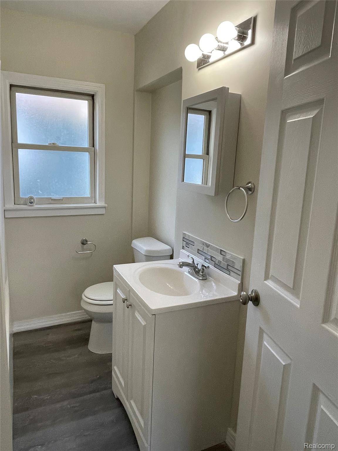 Pontiac, MI 48342,97 N ROSELAWN ST