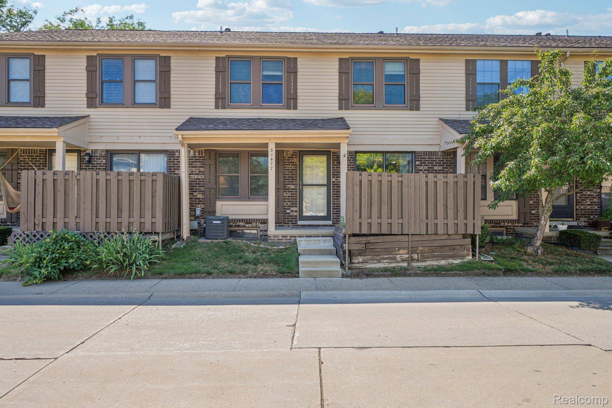 Warren, MI 48093,31477 Bear Creek BLVD