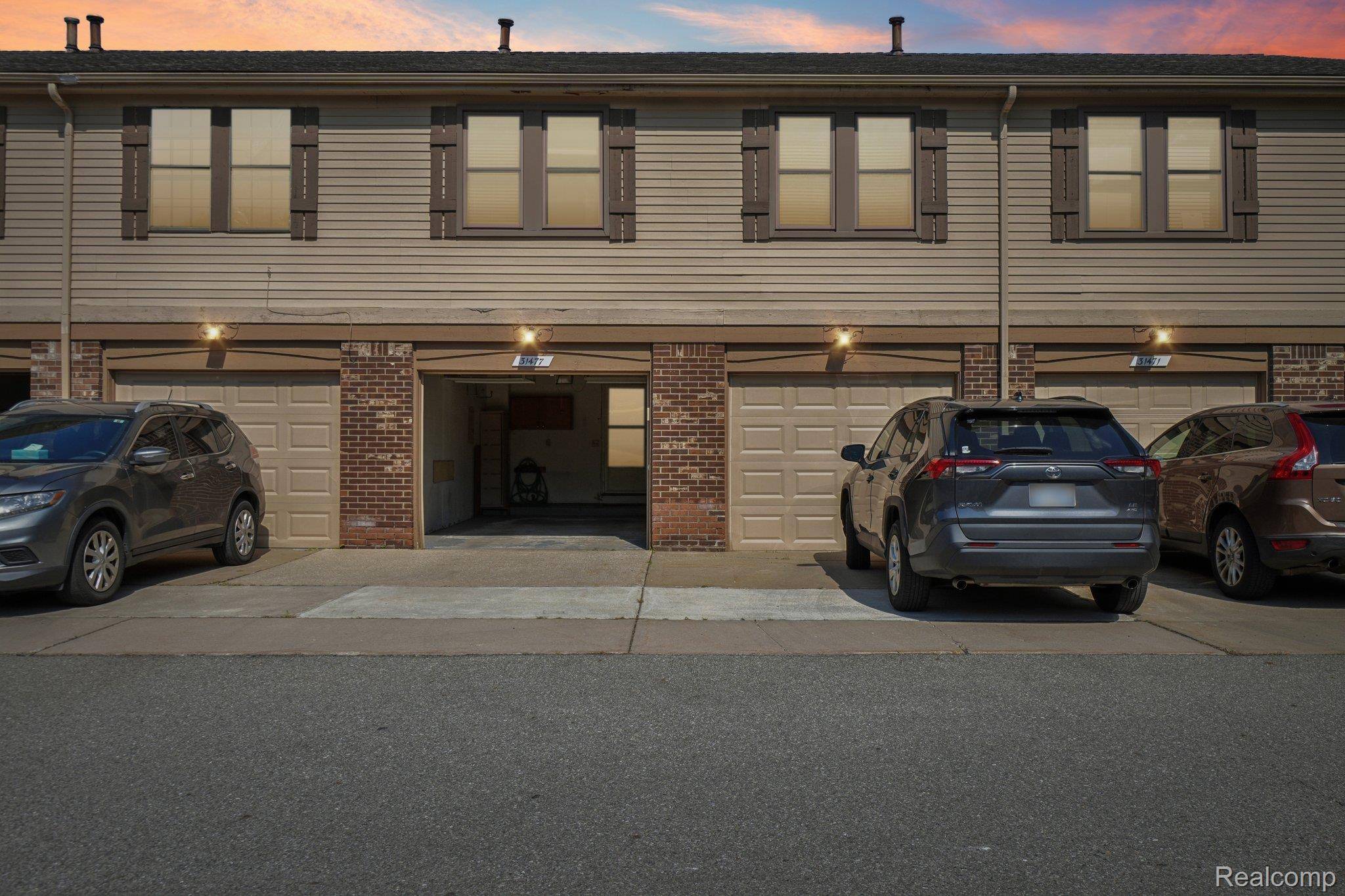 Warren, MI 48093,31477 Bear Creek BLVD