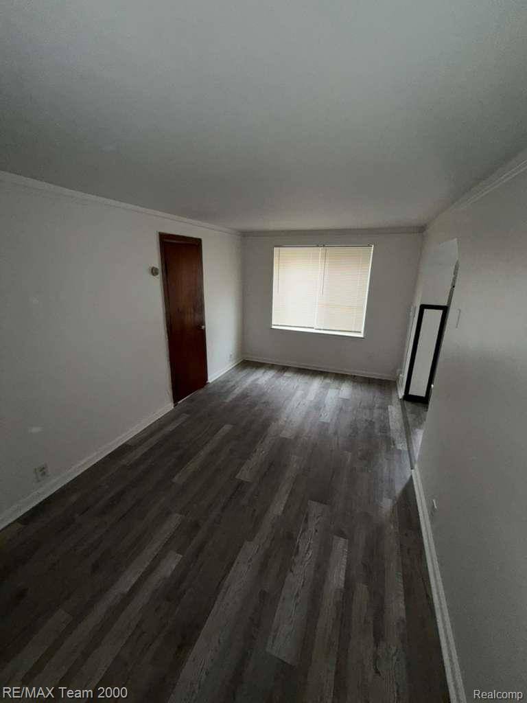 Ecorse, MI 48229,35 Knox ST