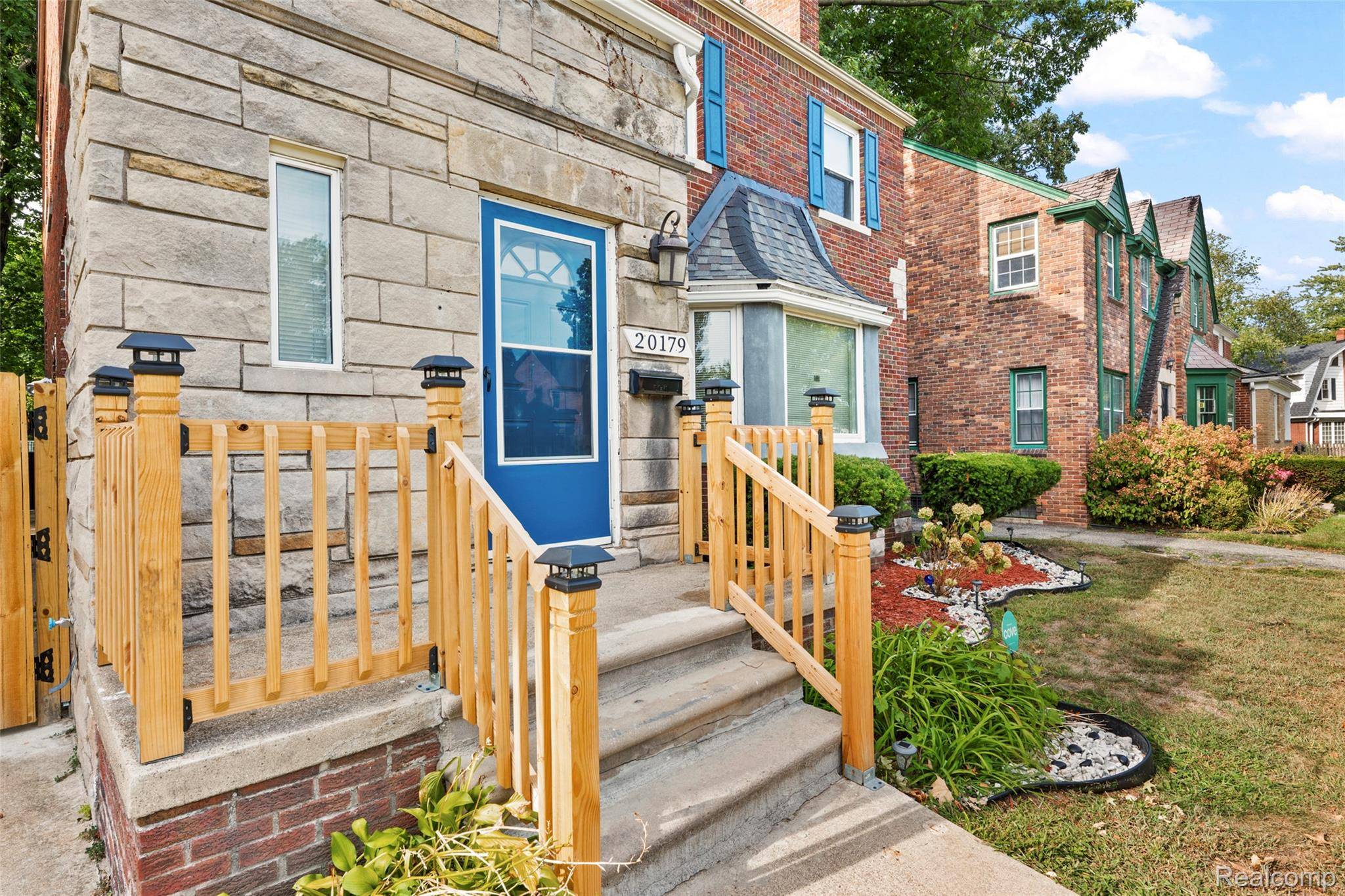 Detroit, MI 48221,20179 CANTERBURY RD