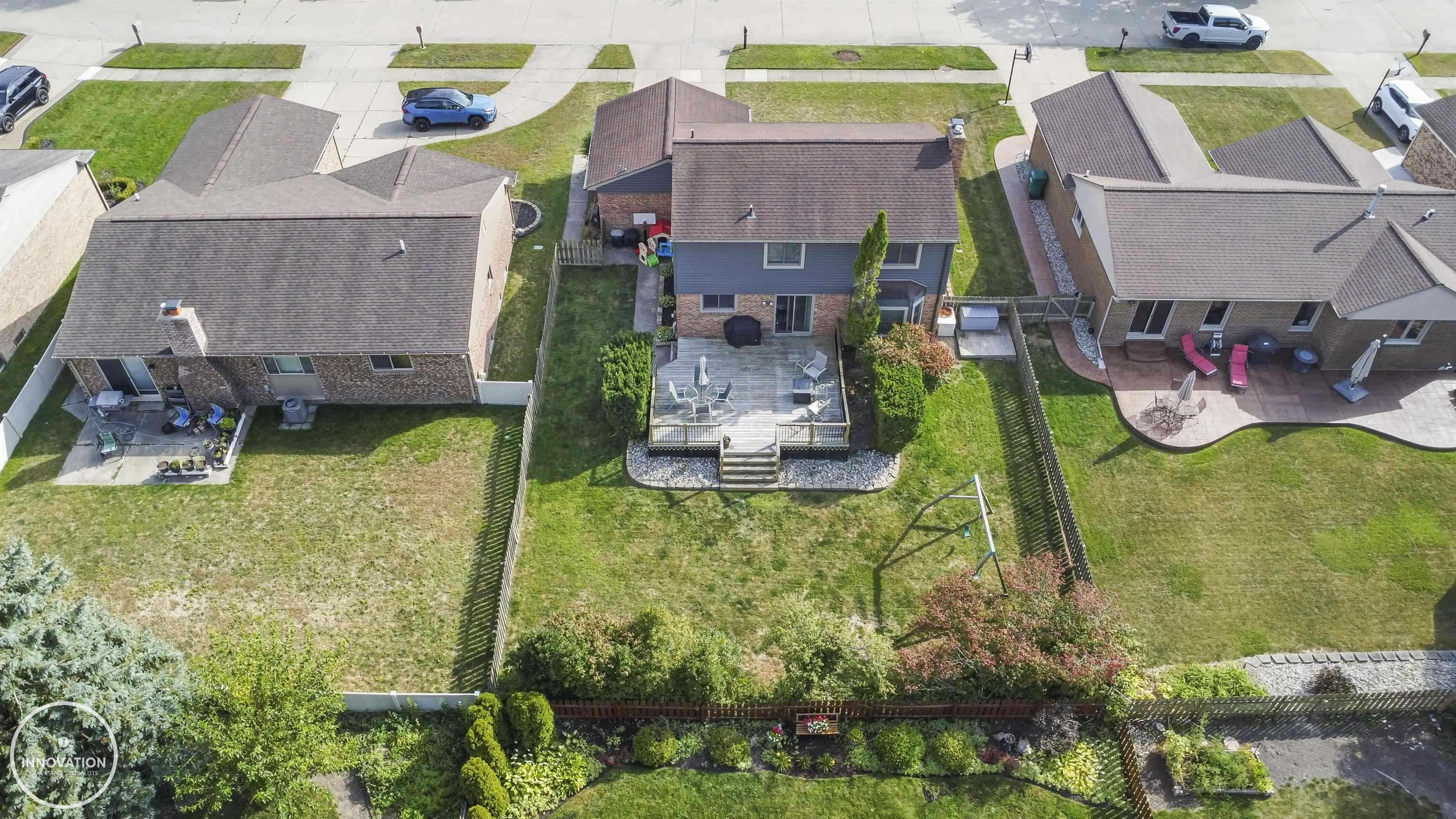 Macomb, MI 48044,47212 Blossom LN