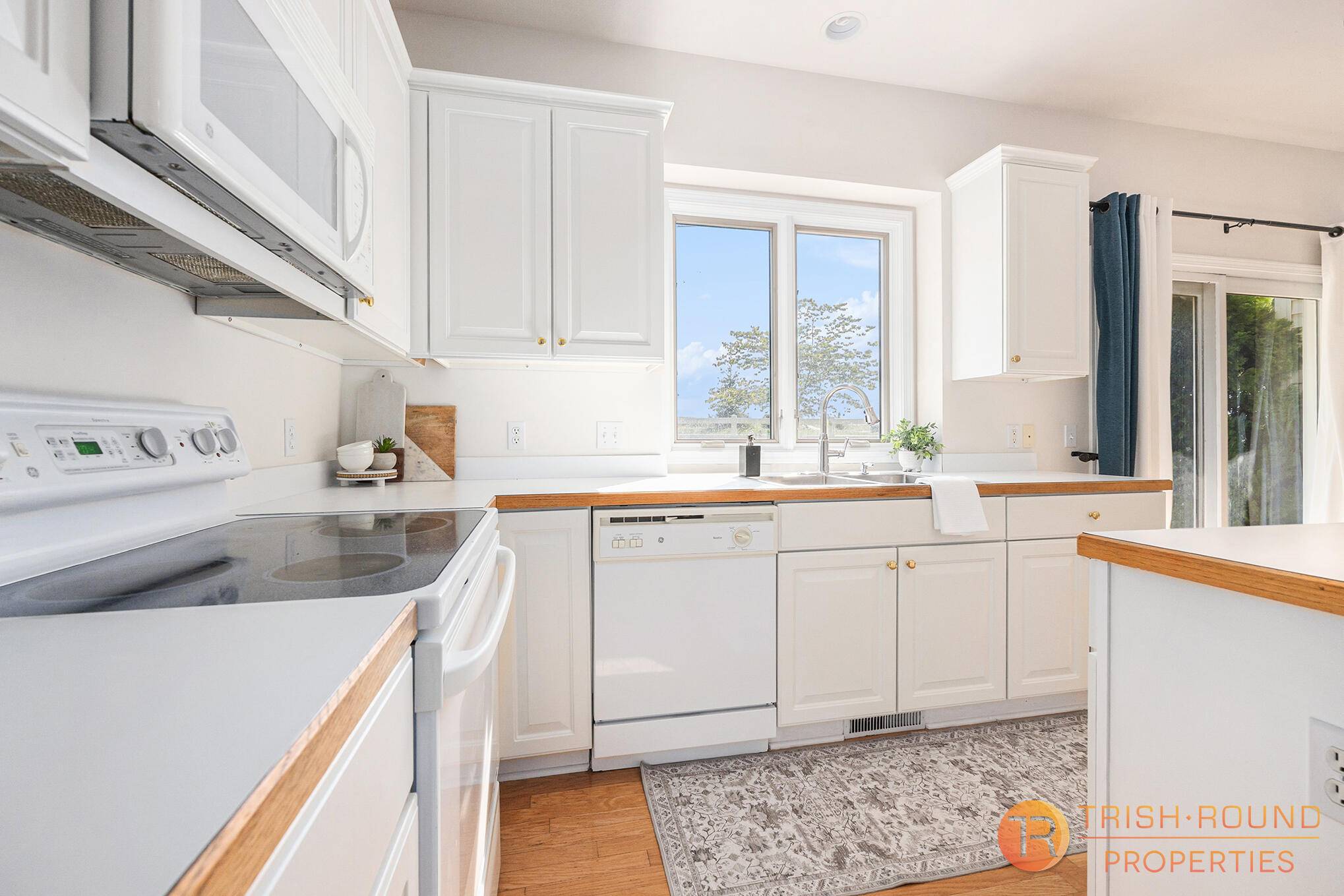 Caledonia, MI 49316,1964 Crystal View CT SE