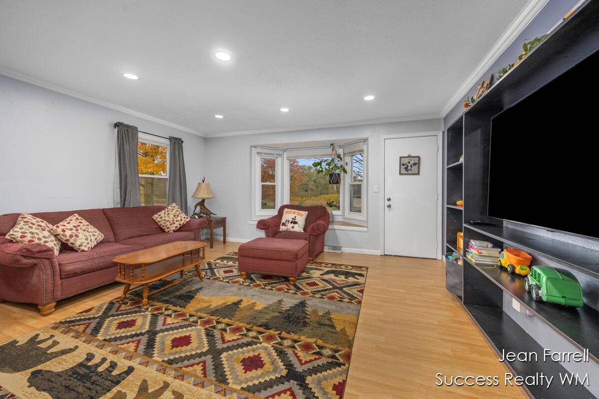 Byron Center, MI 49315,1069 108th ST SW