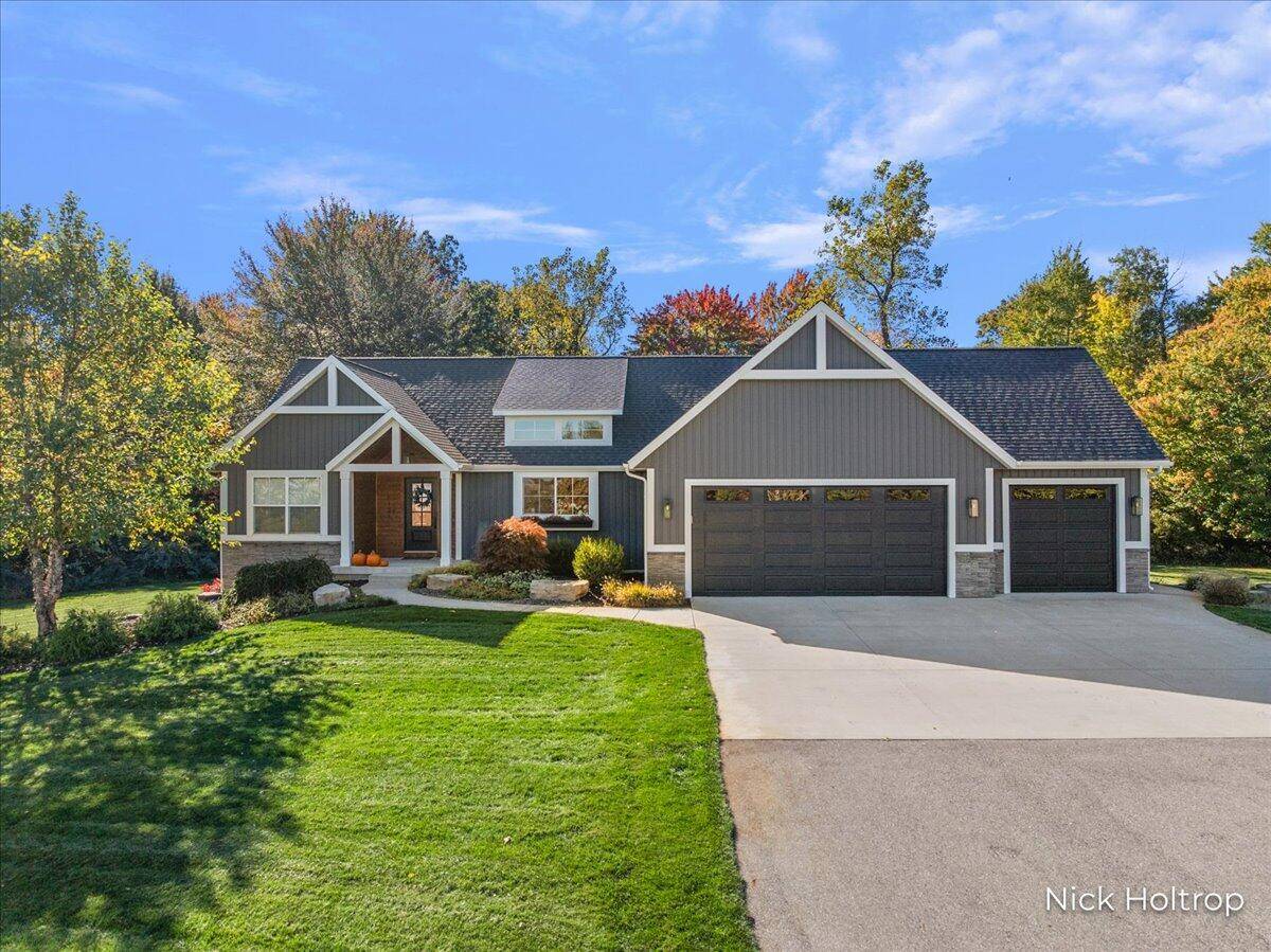 Hudsonville, MI 49426,6131 Deertrail CT