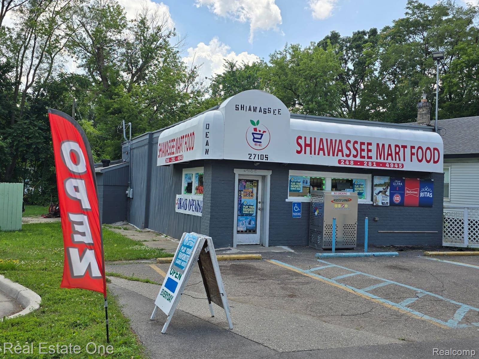 Southfield, MI 48033,27105 Shiawassee RD