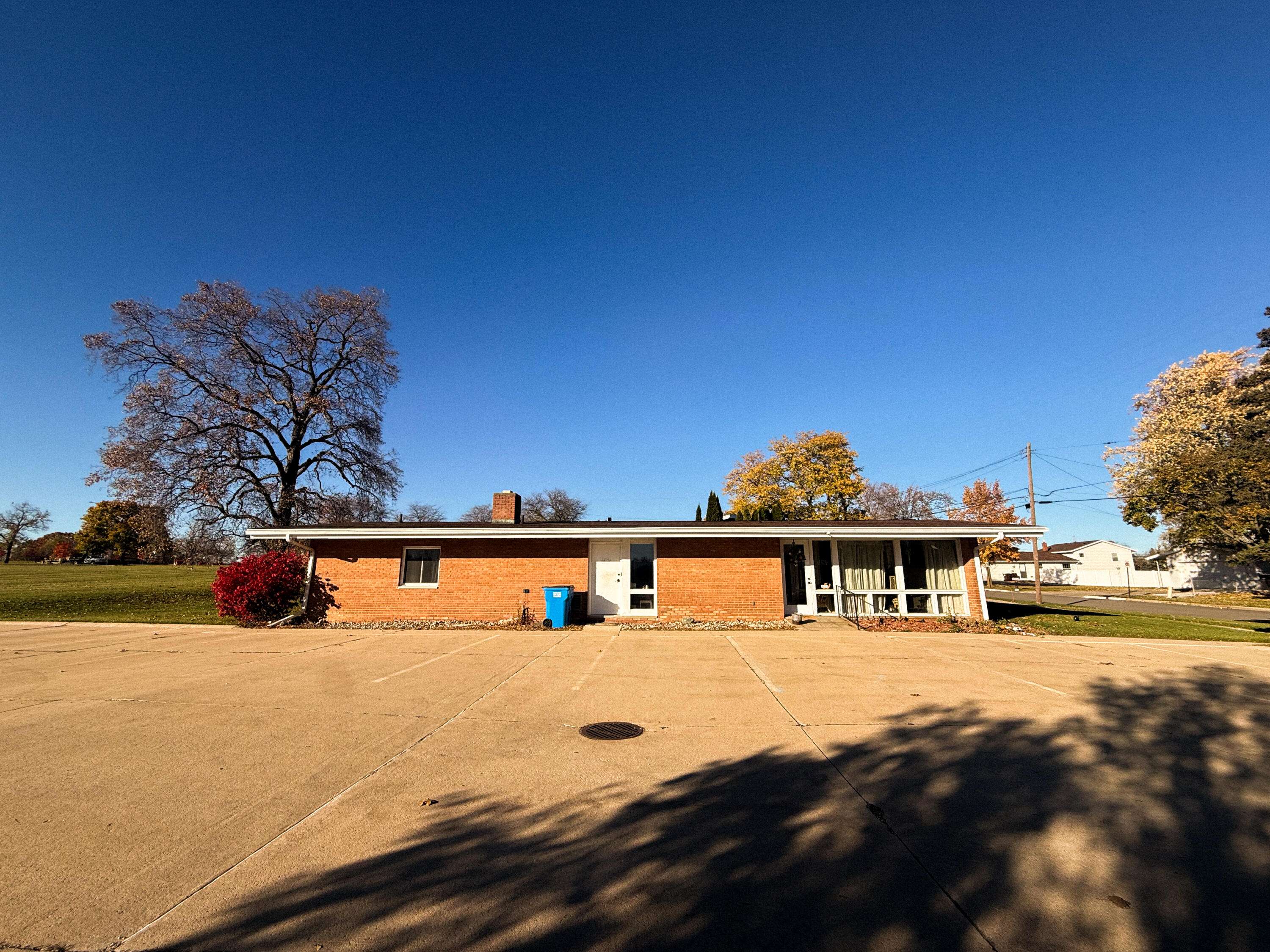 Adrian, MI 49221,750 High ST