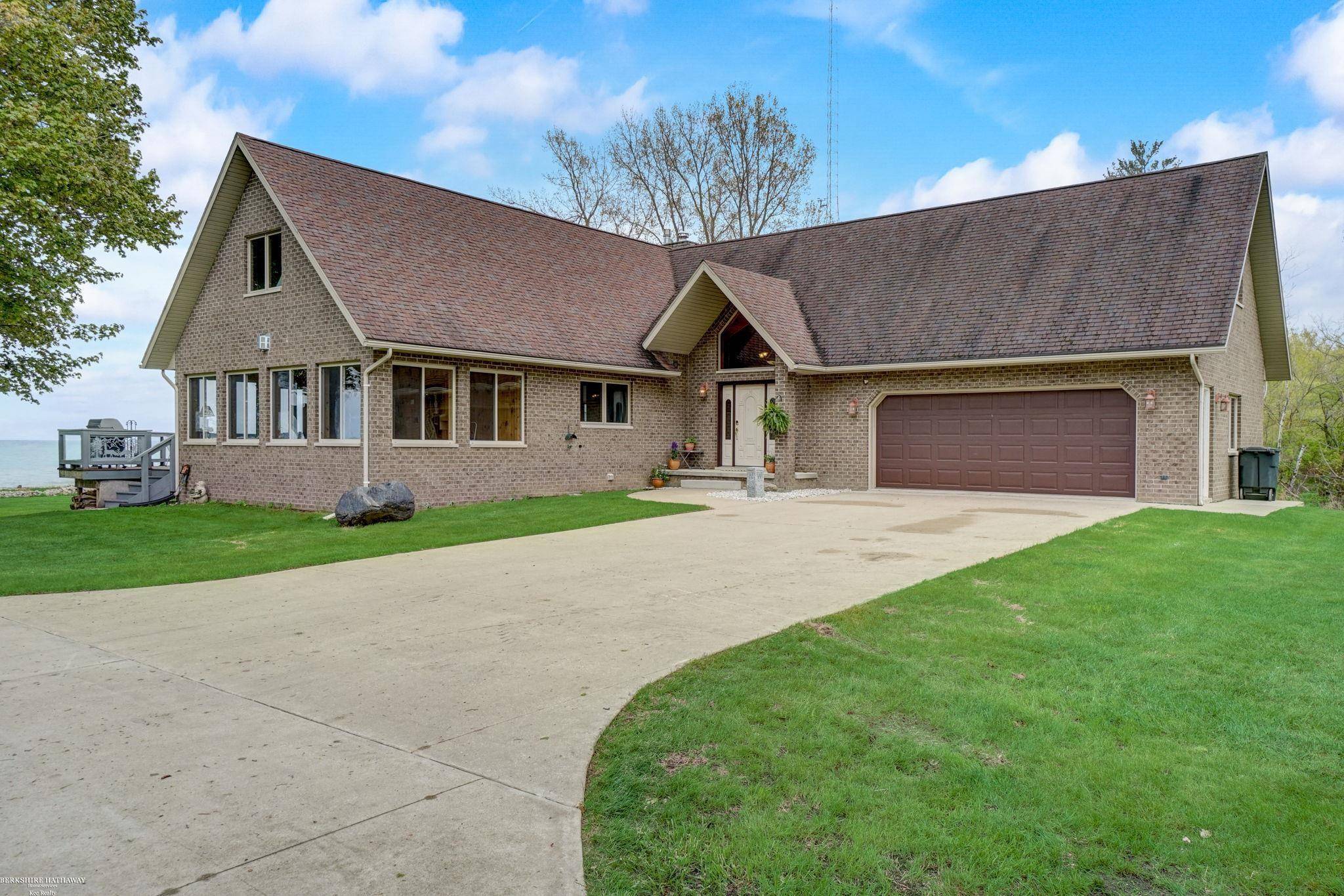 Harbor Beach, MI 48441,2500 N Lakeshore RD