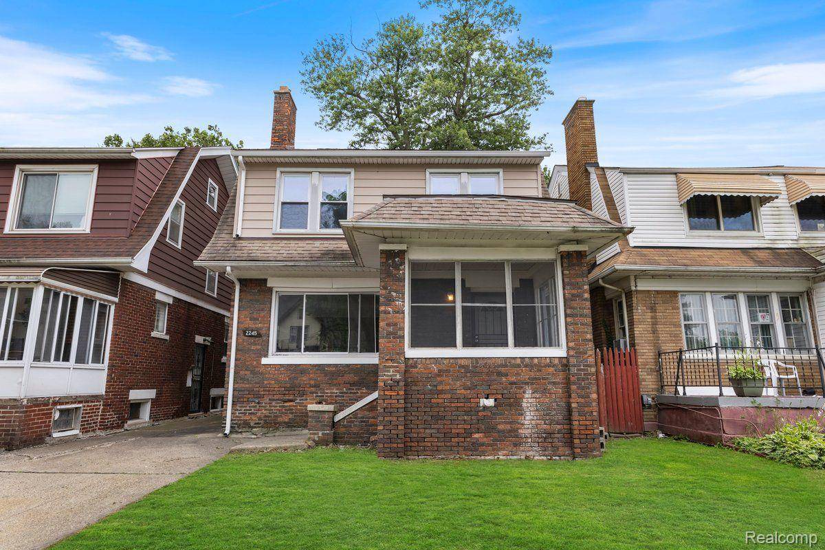 Detroit, MI 48206,2245 COLLINGWOOD ST