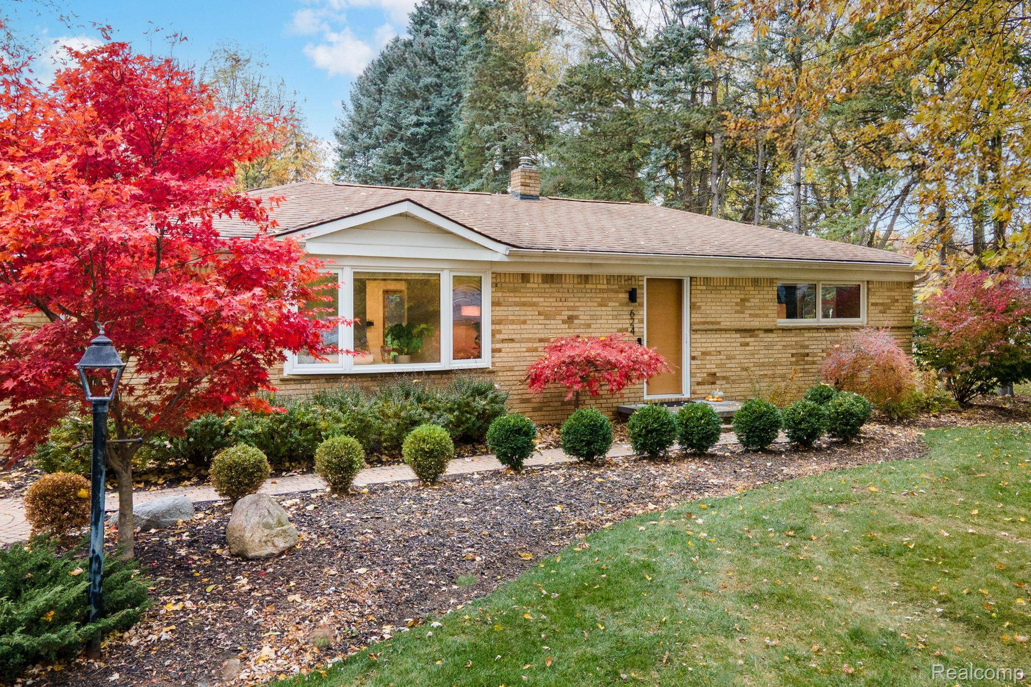 Auburn Hills, MI 48326,624 Slocum DR